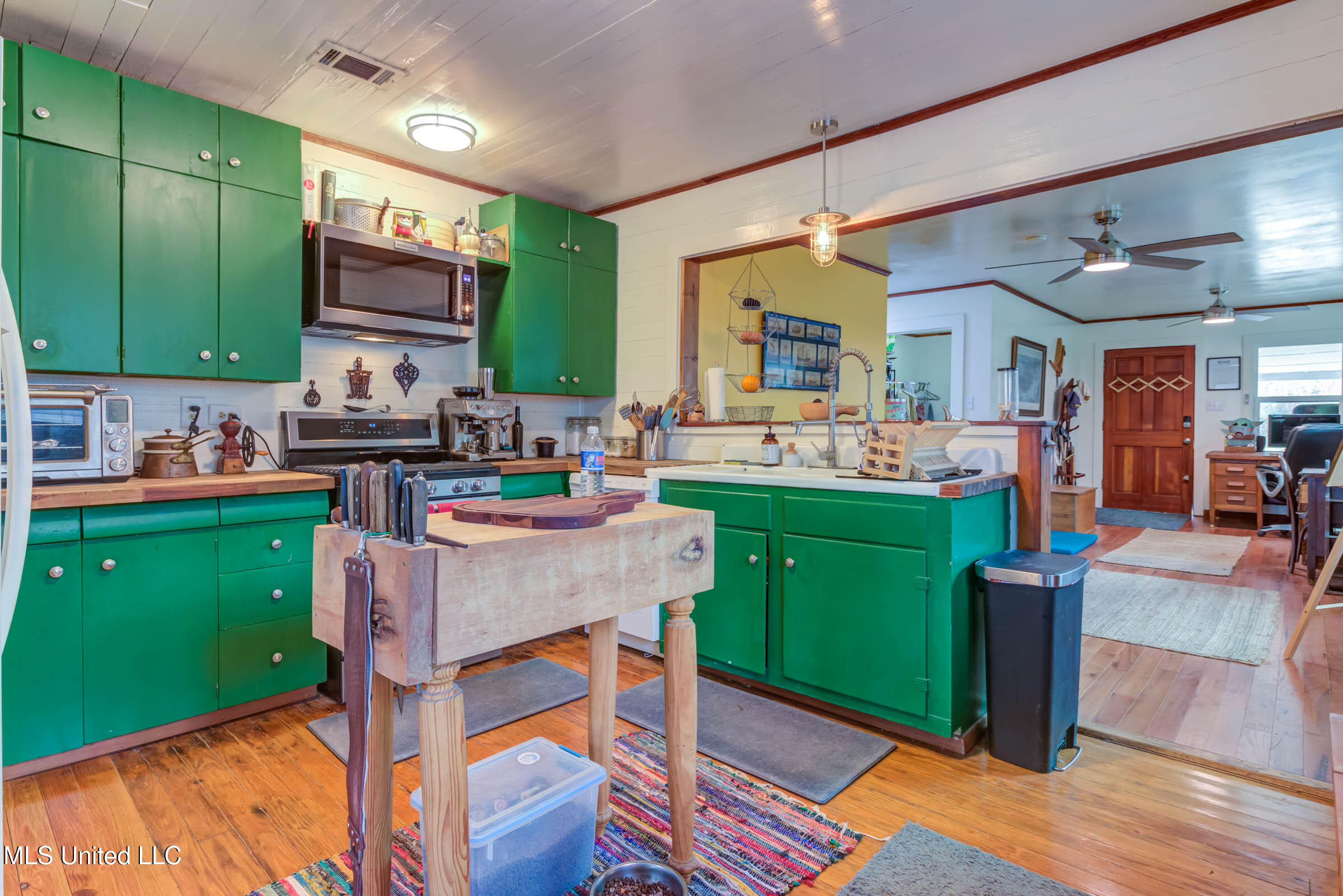 668 N Seal Avenue, Long Beach, Mississippi image 13