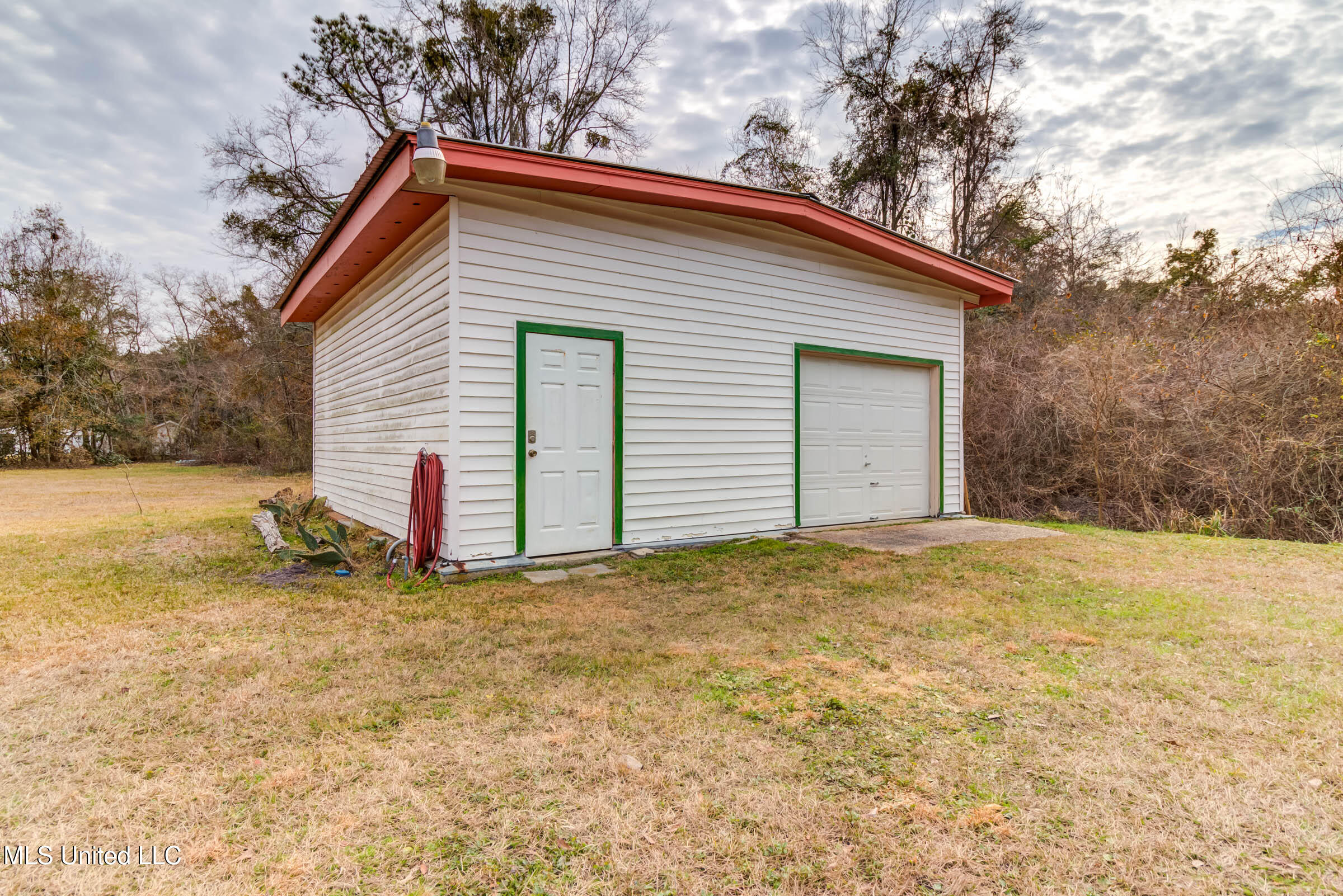668 N Seal Avenue, Long Beach, Mississippi image 7