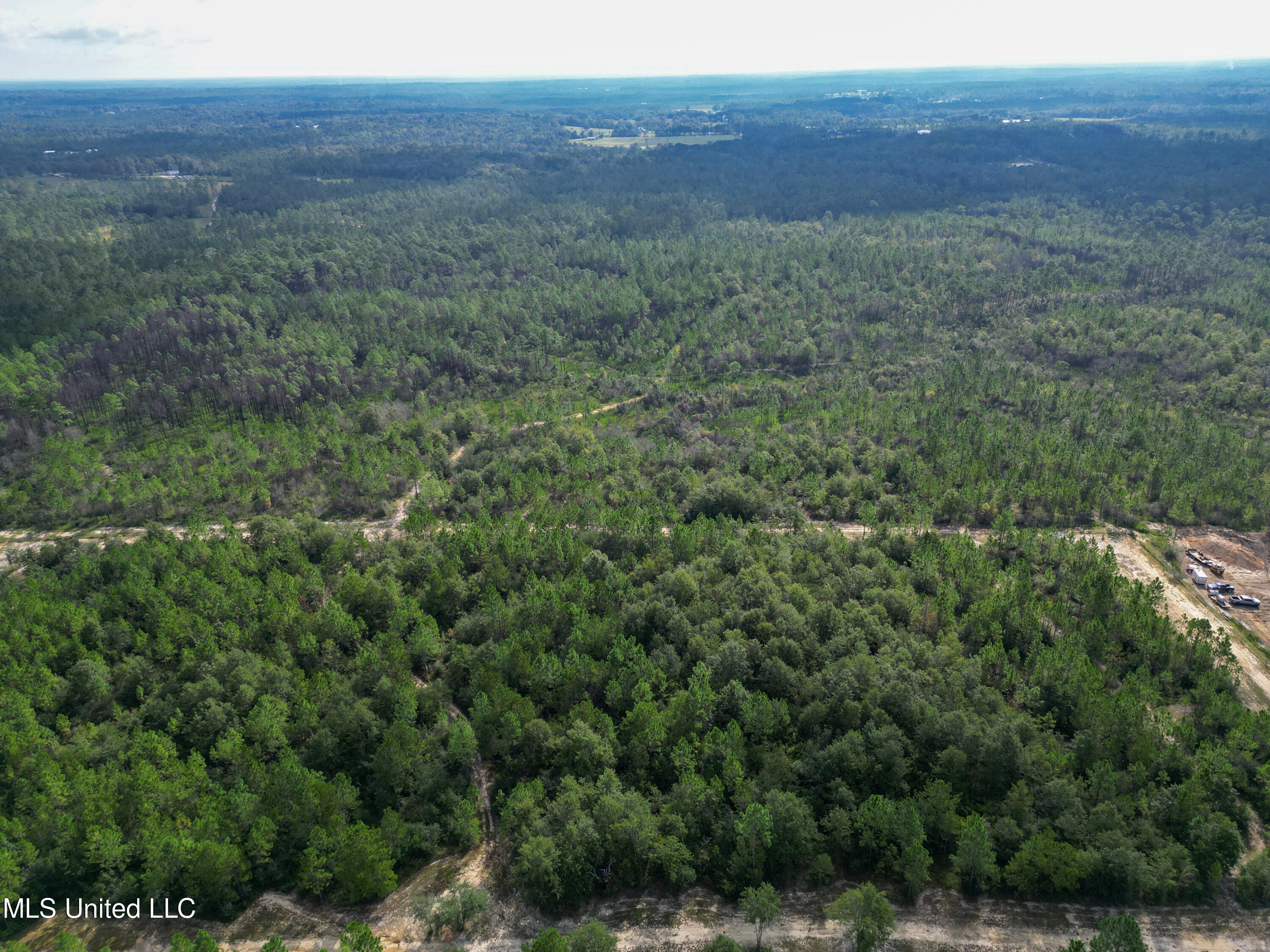 4 Whitfield Dr., Kiln, Mississippi image 3