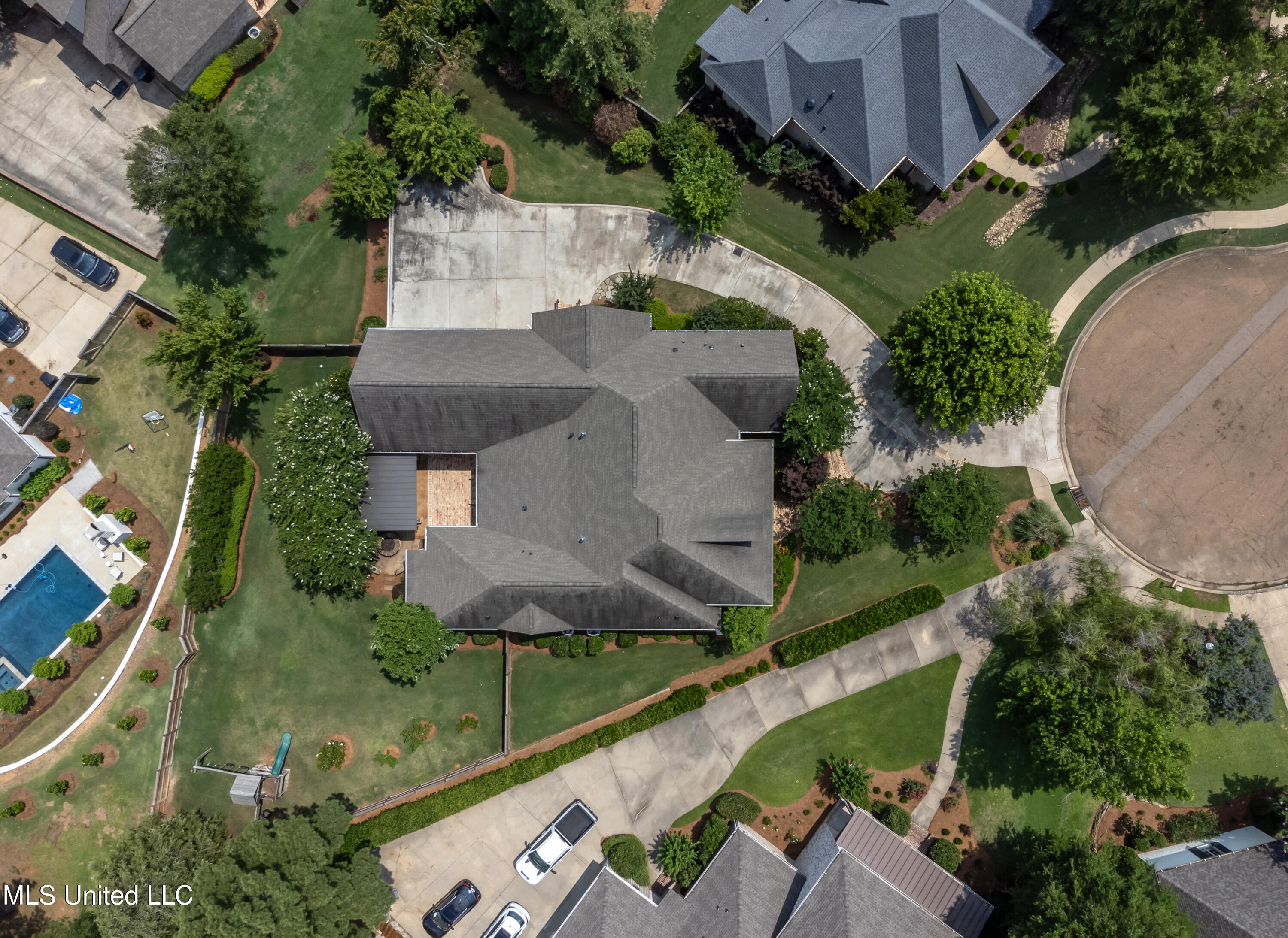 Madison, Mississippi 39110, United States, 4 Bedrooms Bedrooms, ,3 BathroomsBathrooms,Residential,Pending,86295