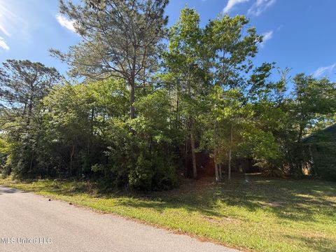 Vacant Land For Sale - 638 Banyan Place<br/> Hancock County, Diamondhead, MS 39525
