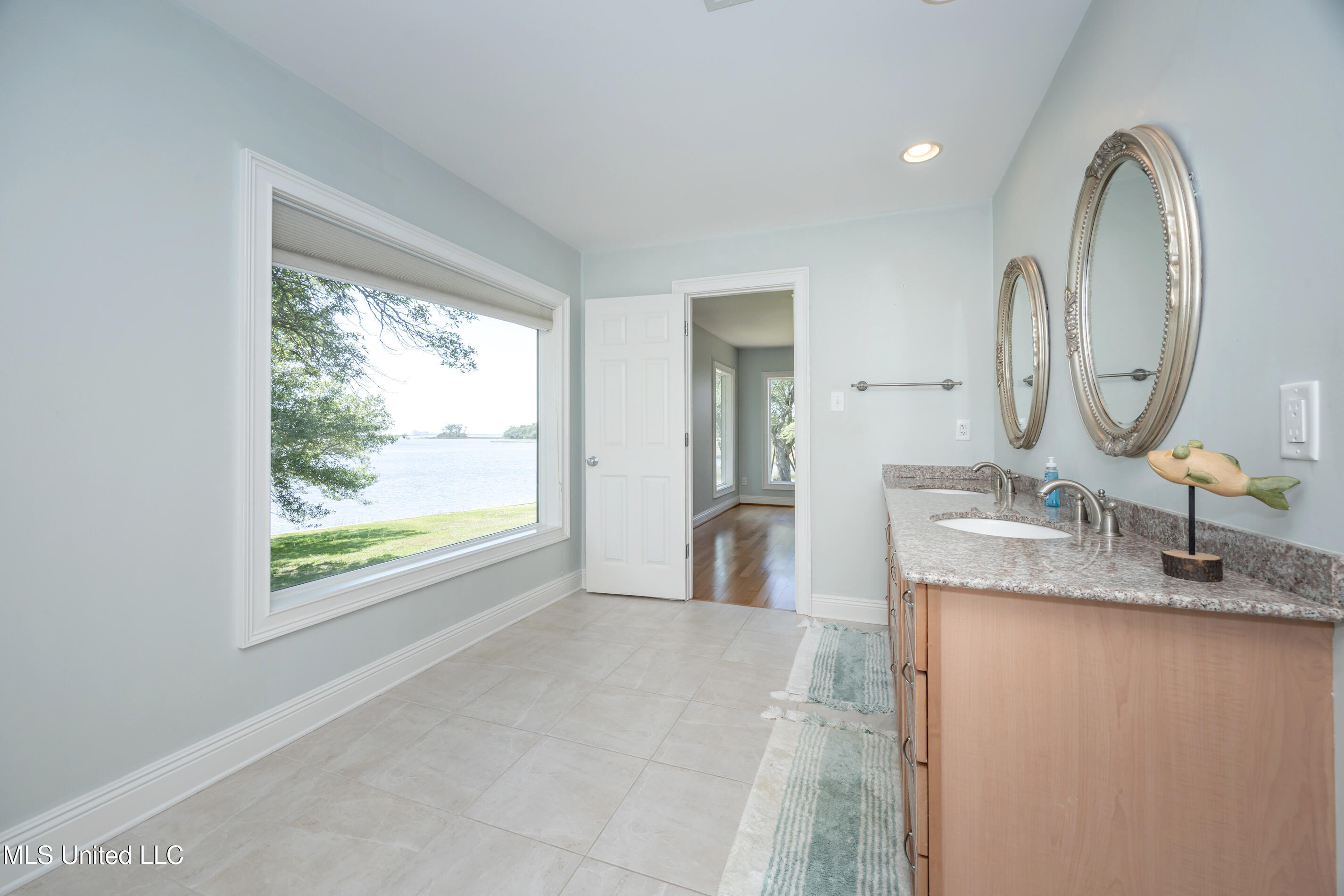 2801 Eagle Pine Drive, Ocean Springs, Mississippi image 38