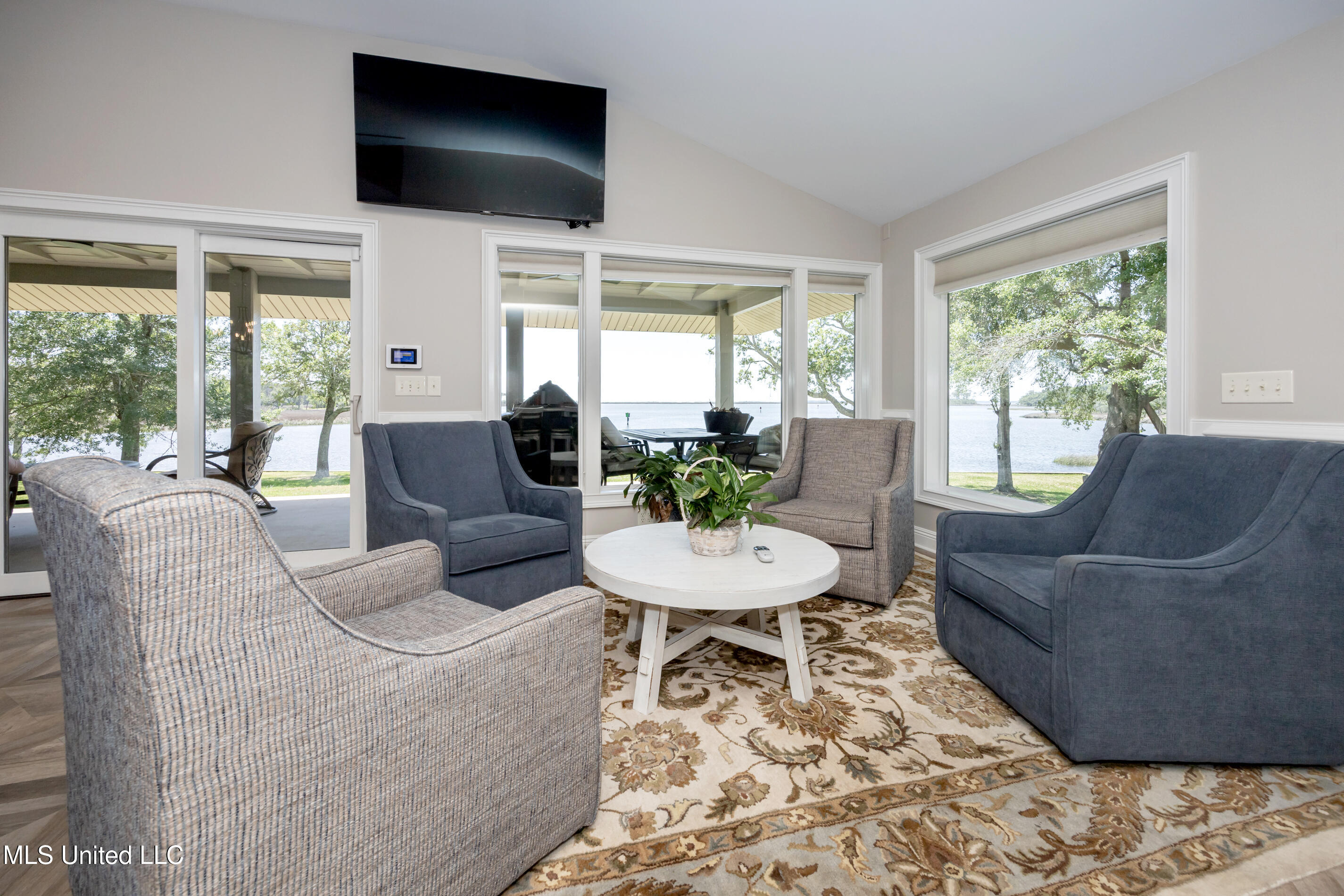 2801 Eagle Pine Drive, Ocean Springs, Mississippi image 25