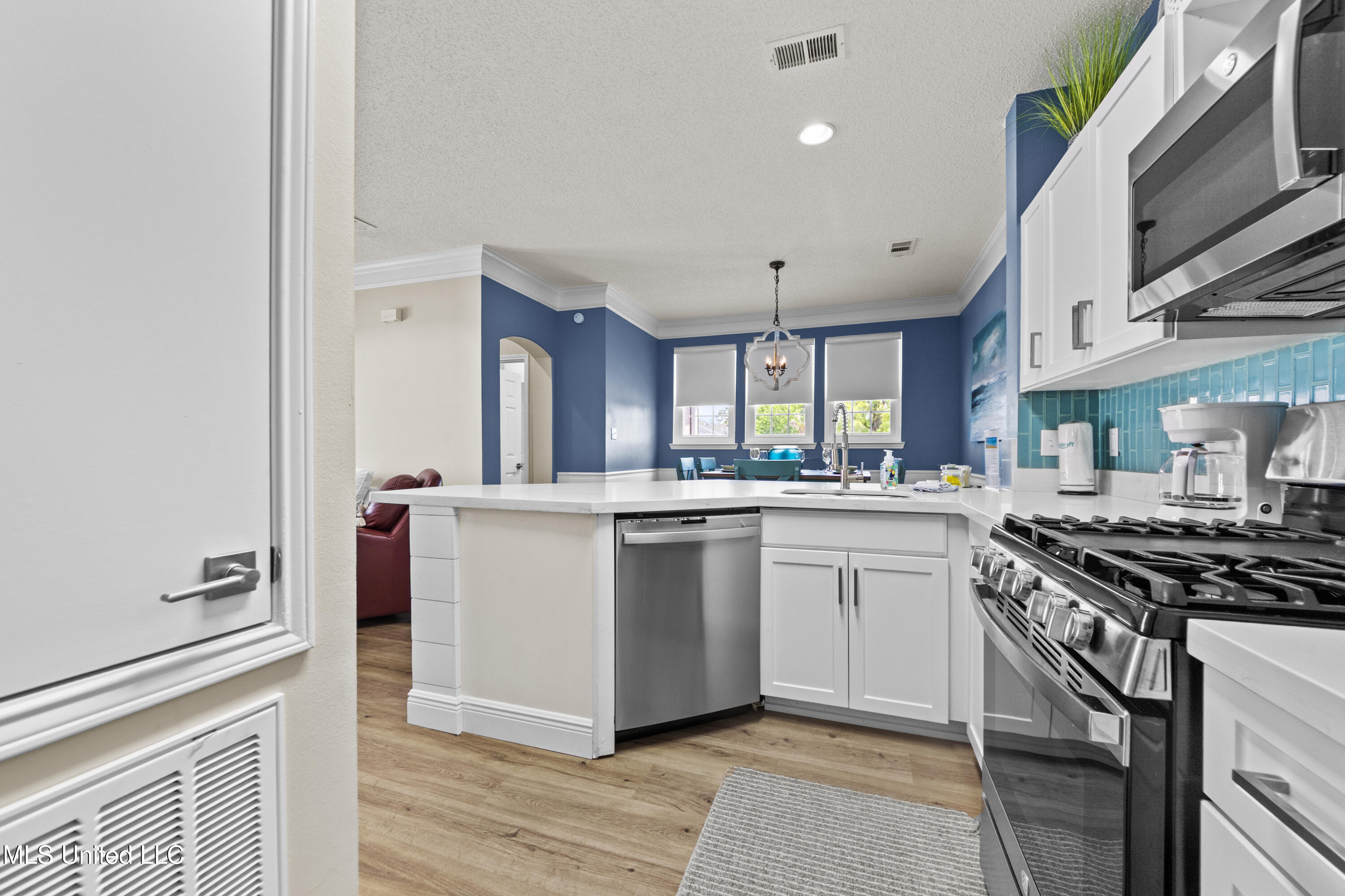 2252 Beach Drive #2303, Gulfport, Mississippi image 2