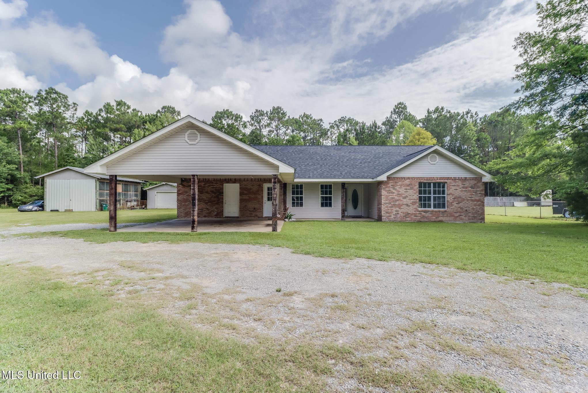 808 Carroll Street, Waveland, Mississippi image 3