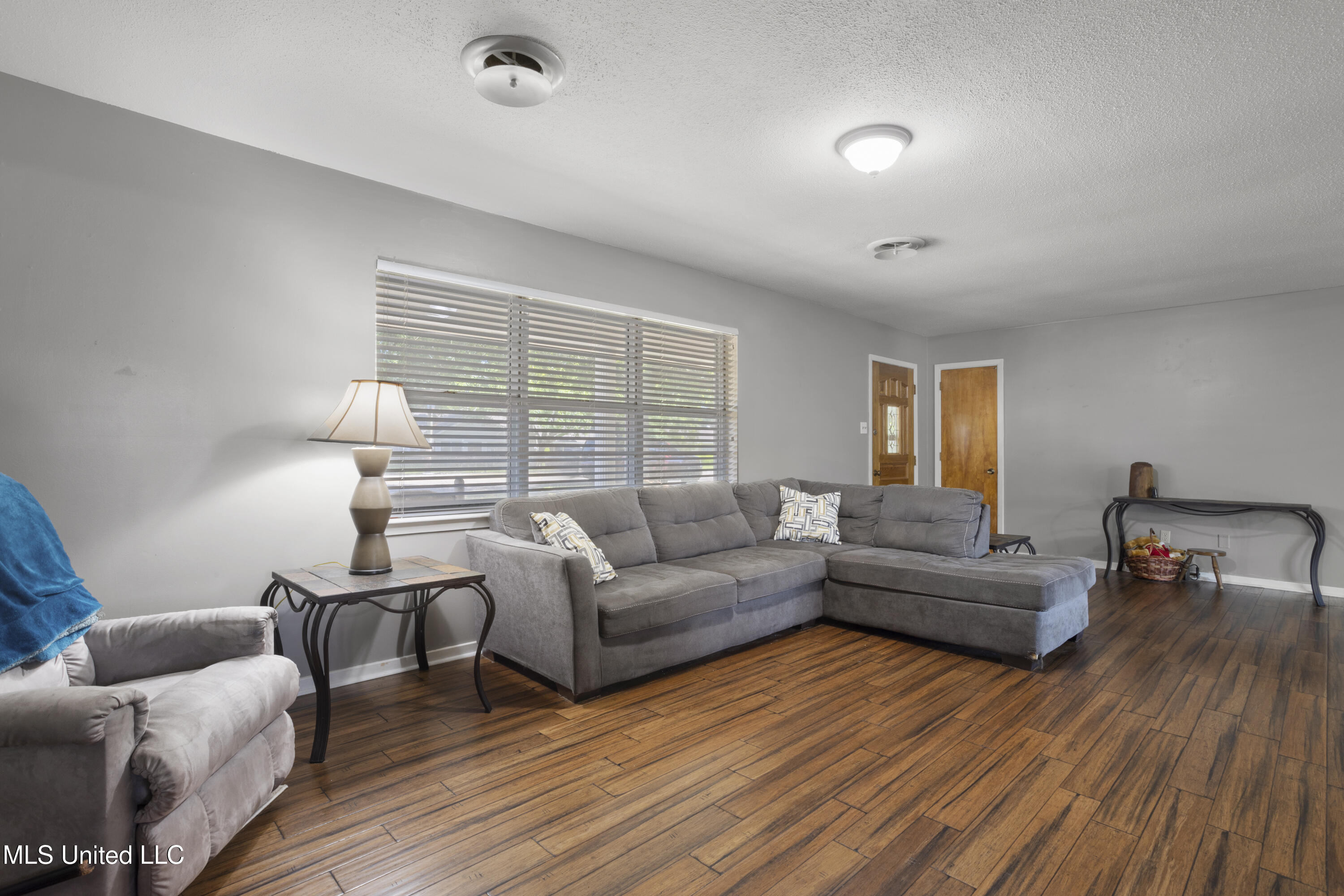 2208 Popps Ferry Road, Biloxi, Mississippi image 3