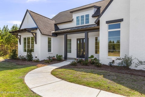 Homes For Sale - 742 Freedom Ridge Lane<br/> Brandon, MS 39047