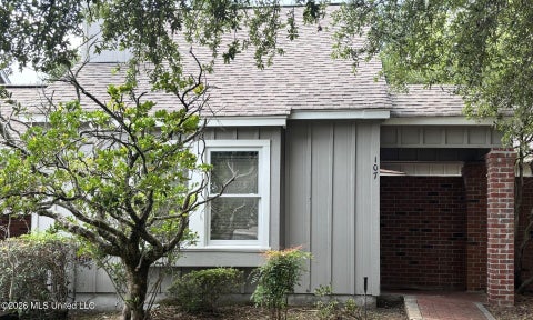 Condo For Sale - 107 River Place 1<br/> Jackson, MS 39211