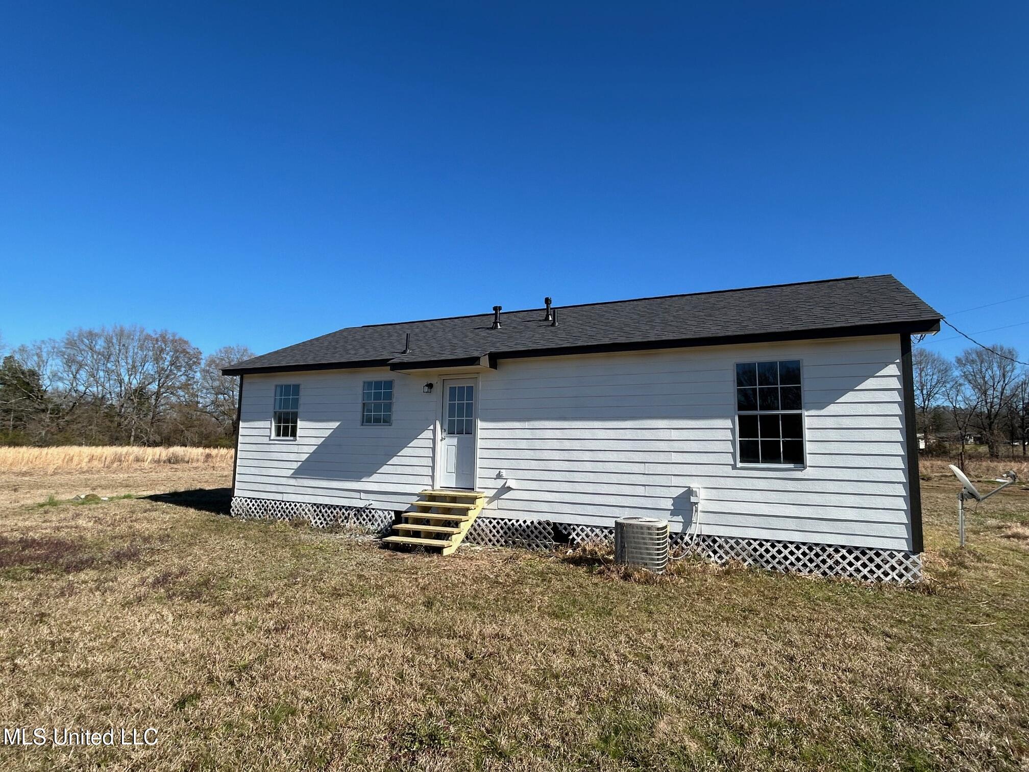 1033 Ruby Hughes Lane, Utica, Mississippi image 11