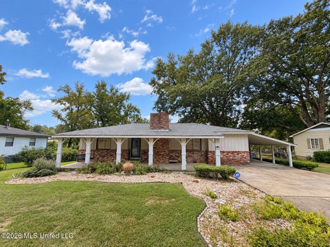 Homes For Sale - 2045 Carolyn Lane<br/> Pearl, MS 39208