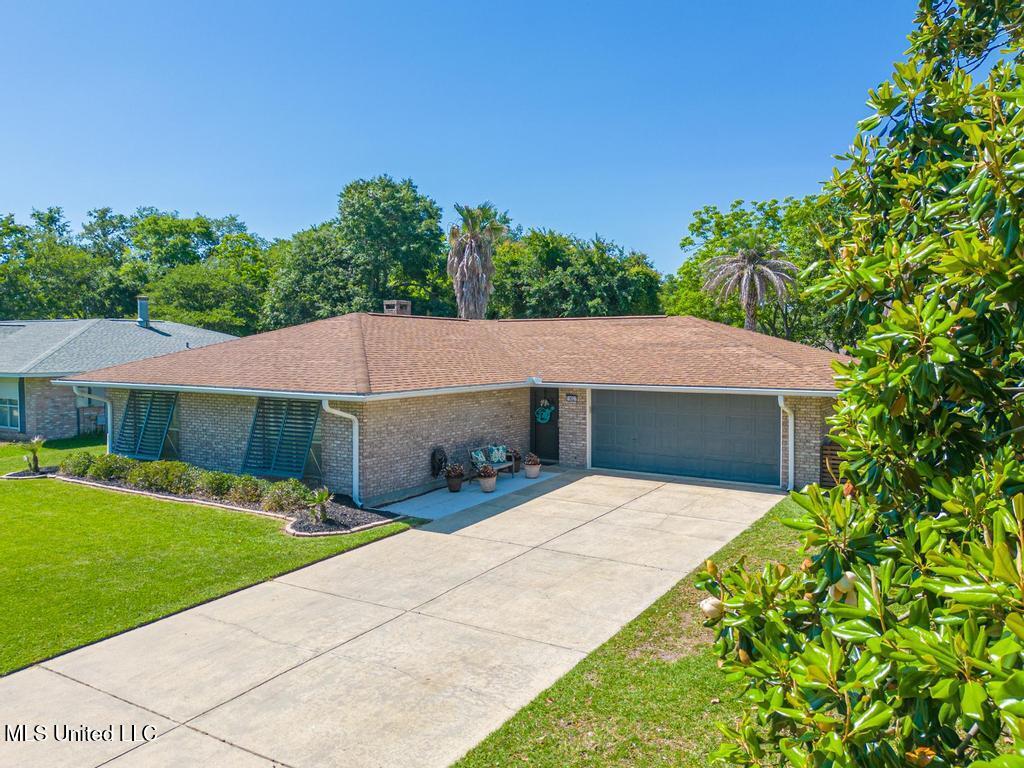 19027 Red Bud Drive, Long Beach, Mississippi image 3