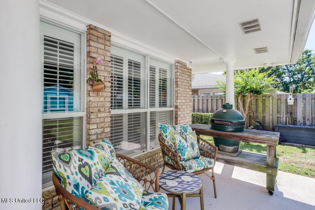 19027 Red Bud Drive, Long Beach, Mississippi image 30