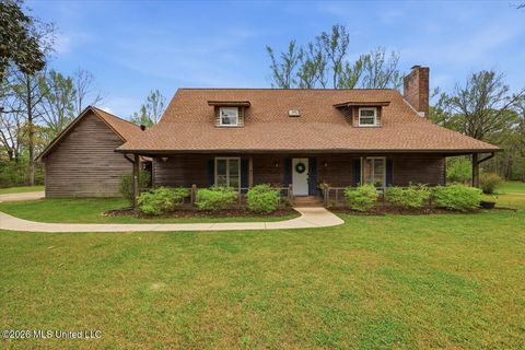 Homes For Sale - 101 Country Meadow Road<br/> Hinds County, Clinton, MS 39056