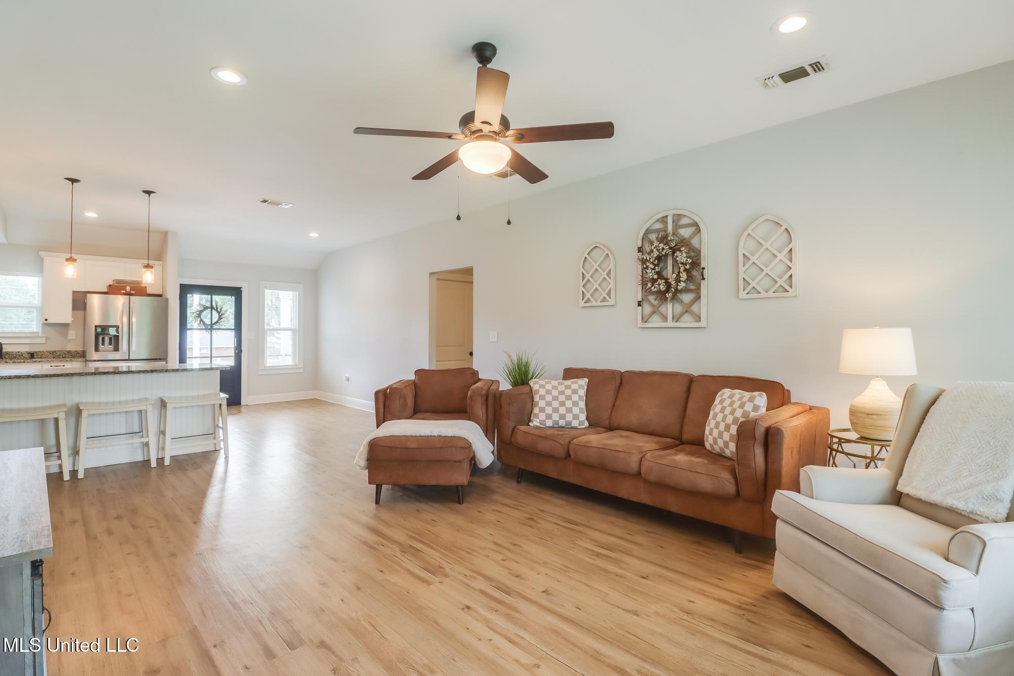 3927 Washington Avenue, Gulfport, Mississippi image 5