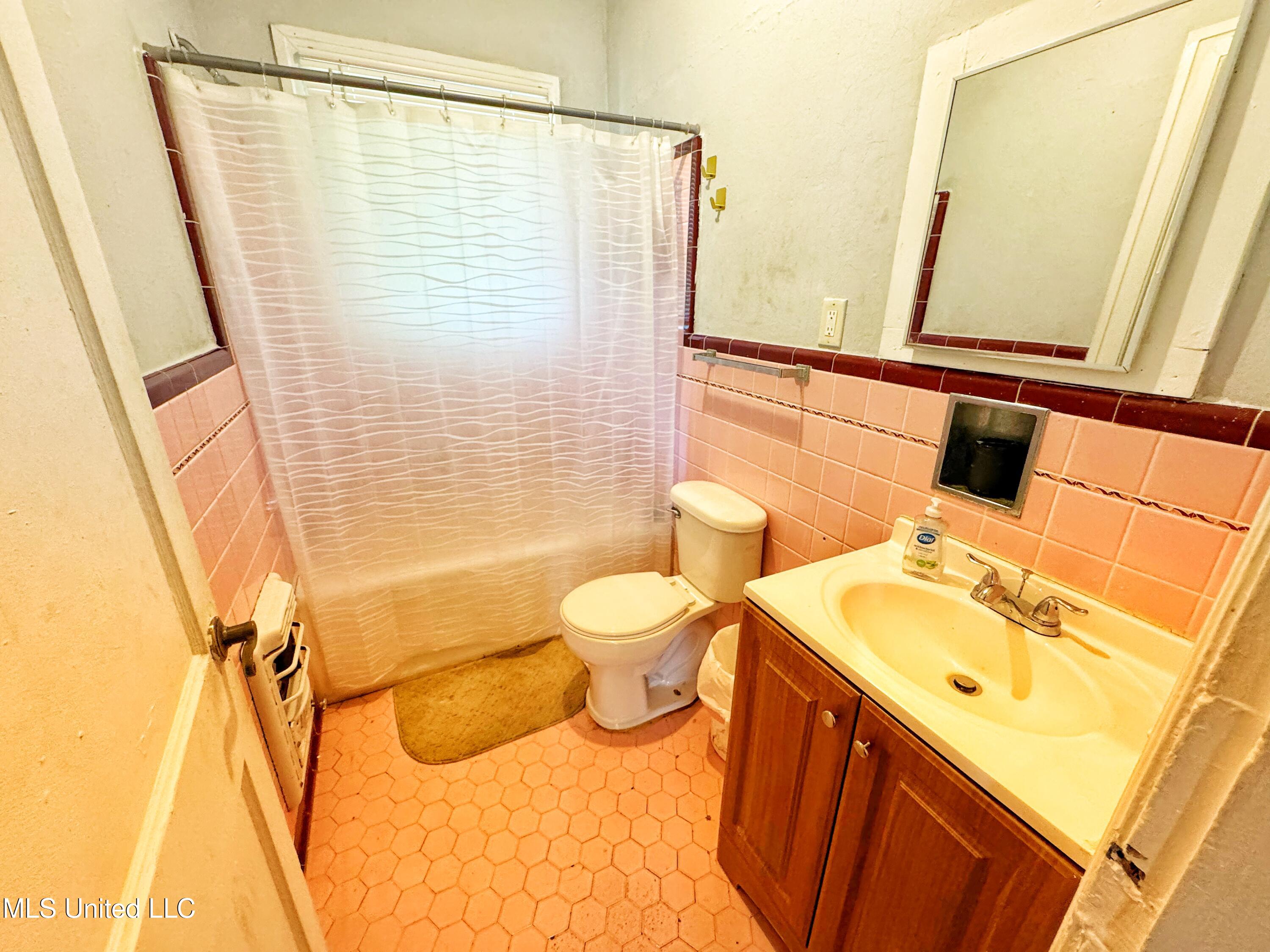 340 Elm Avenue, Clarksdale, Mississippi image 9