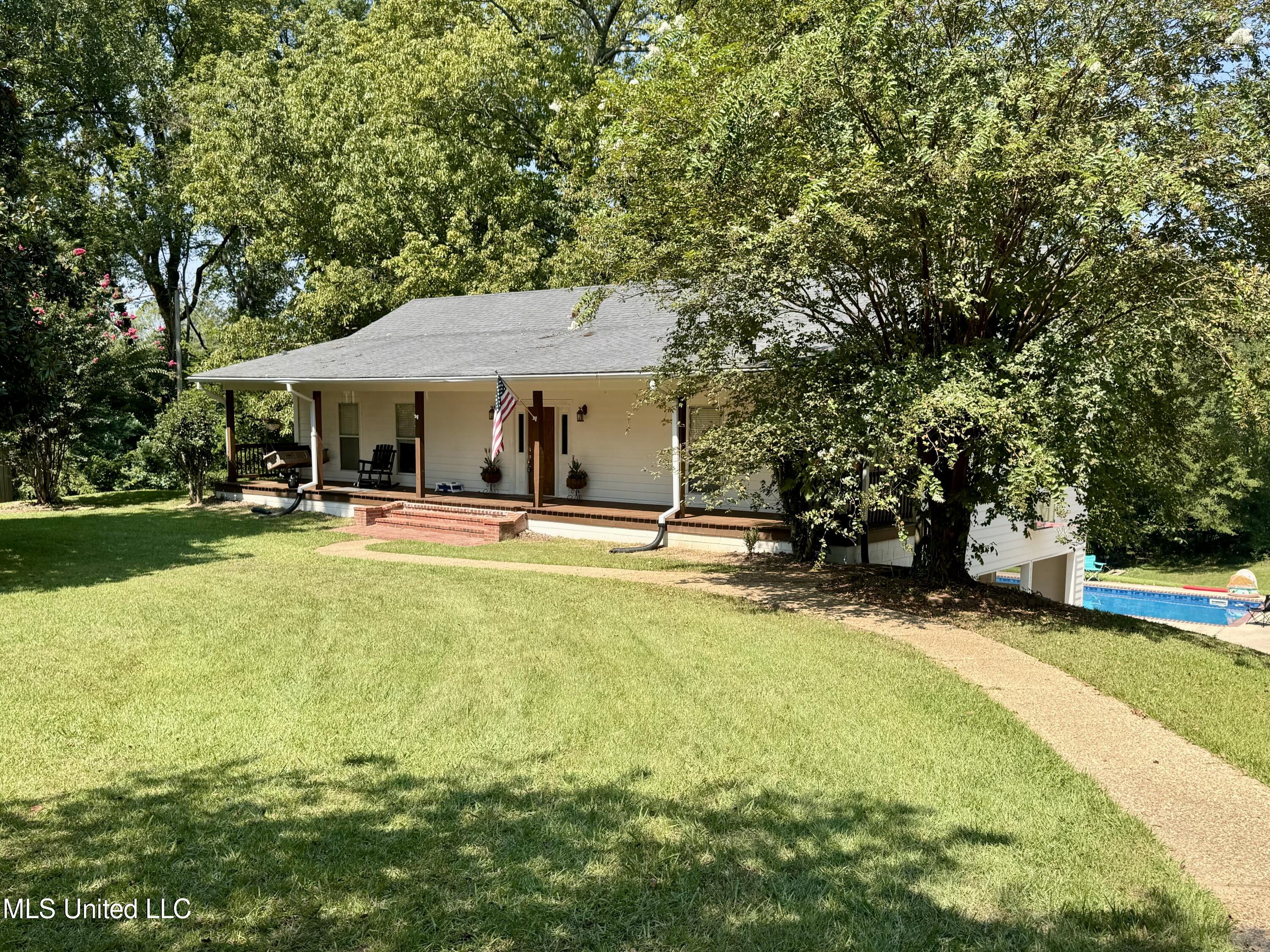 2745 Oak Ridge Road, Vicksburg, Mississippi image 2