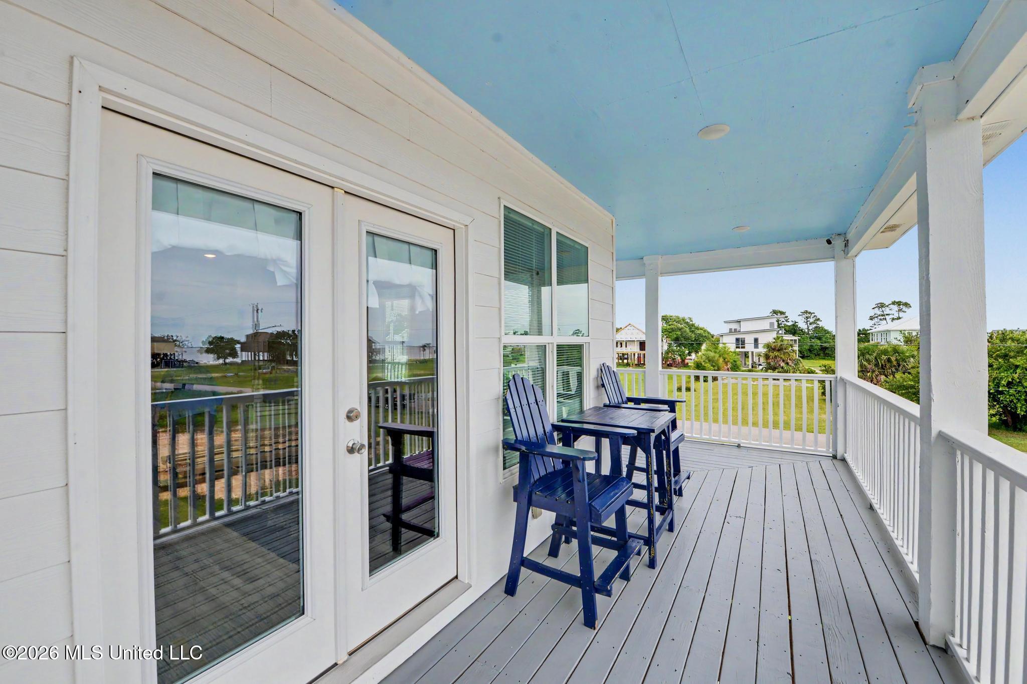 304 S Seashore Avenue