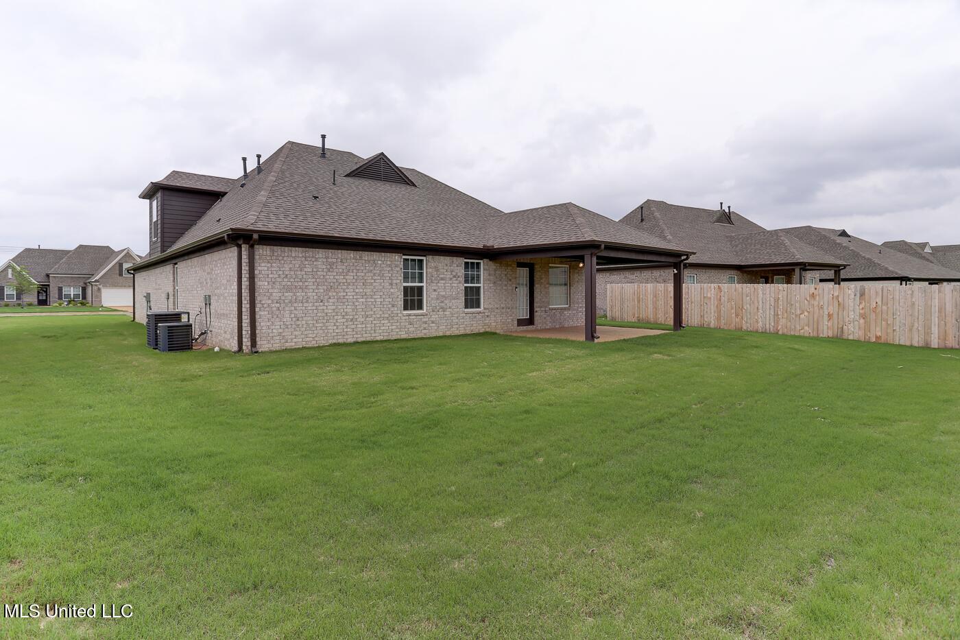 2561 Dela Dr Drive, Southaven, Mississippi image 4