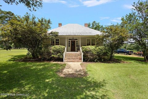 Homes For Sale - 3350 SE Mount Pleasant Lane<br/> Lincoln County, Bogue Chitto, MS 39629