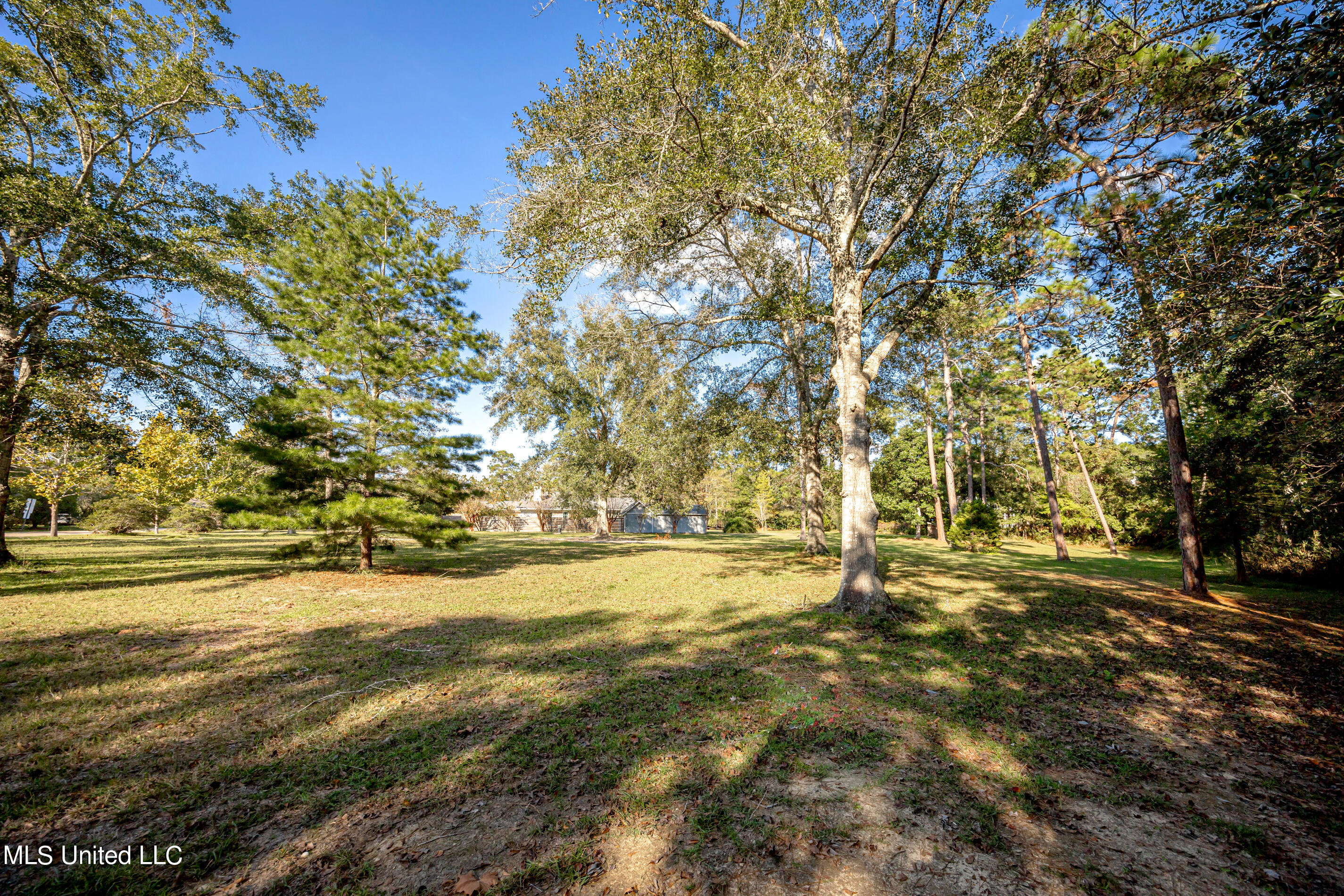 5917 Old Spanish Trail, Ocean Springs, Mississippi image 4