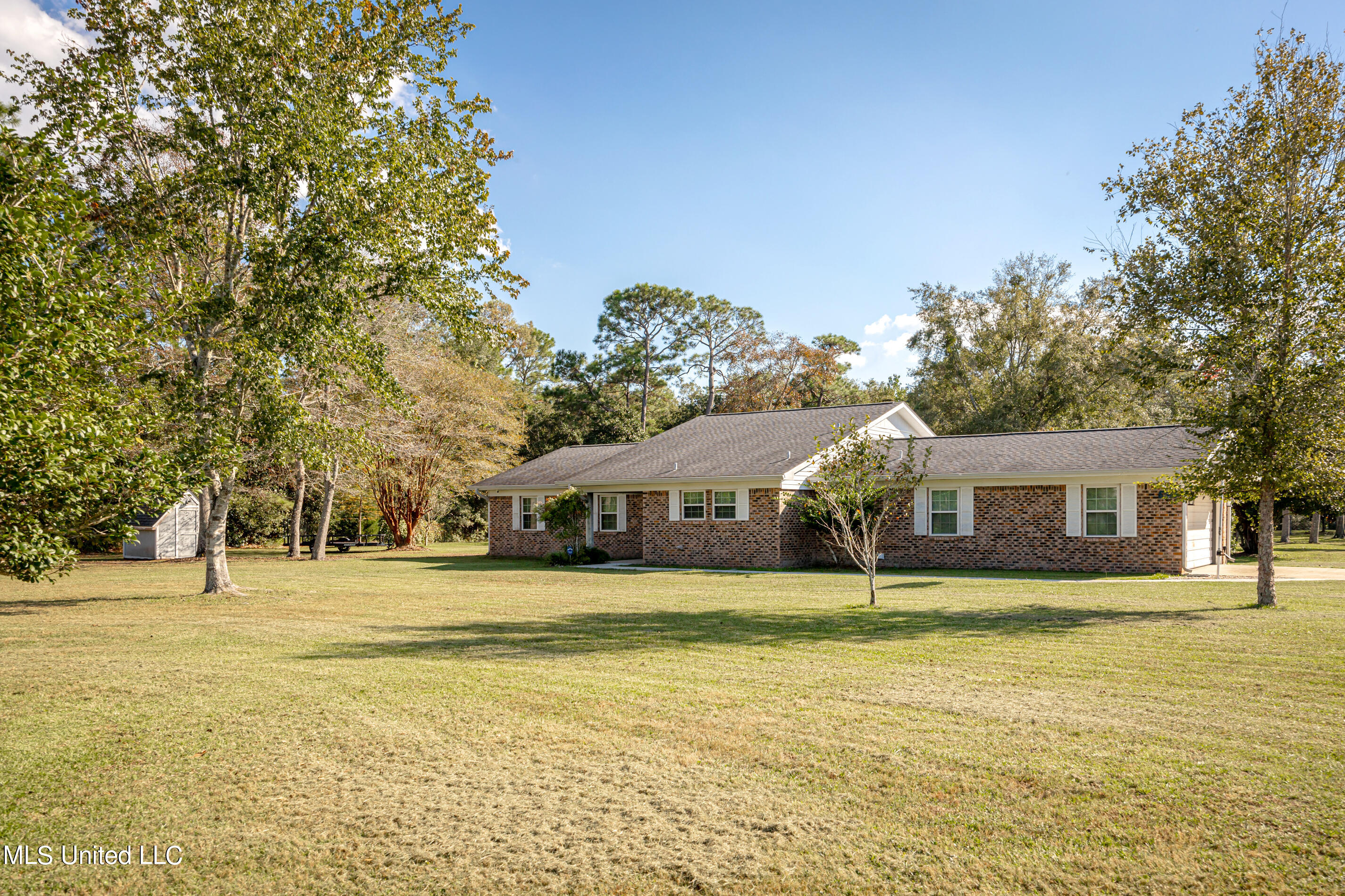 5917 Old Spanish Trail, Ocean Springs, Mississippi image 2