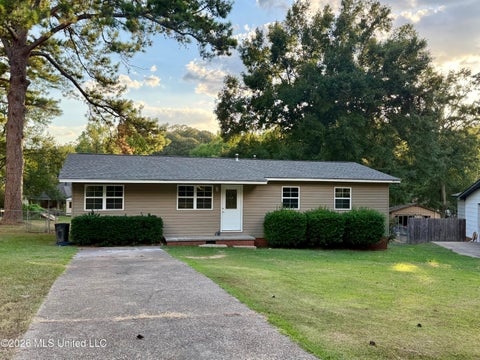 Homes For Sale - 510 Plainview Circle<br/> Richland, MS 39218