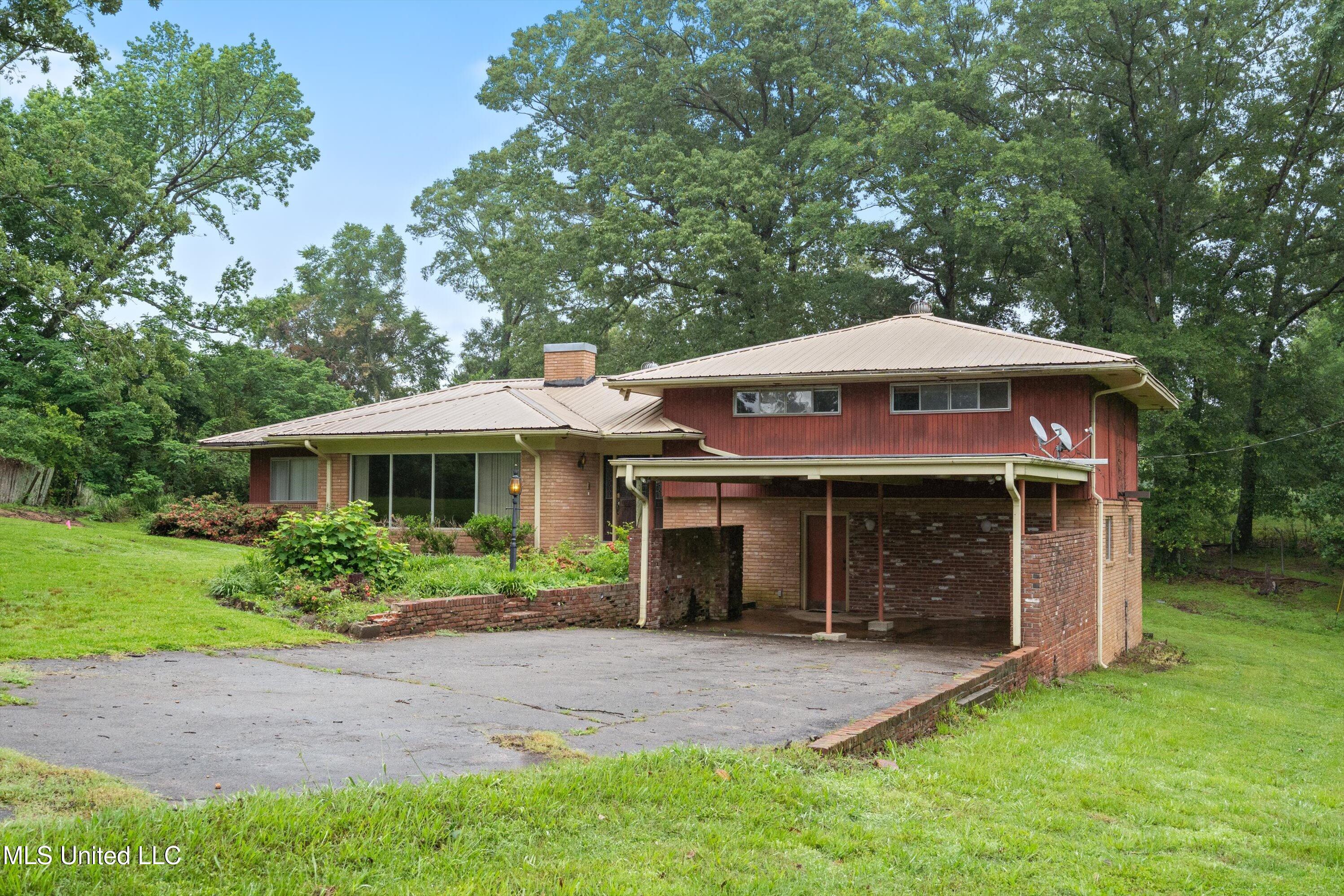 955 Carlton Road, Coldwater, Mississippi image 2