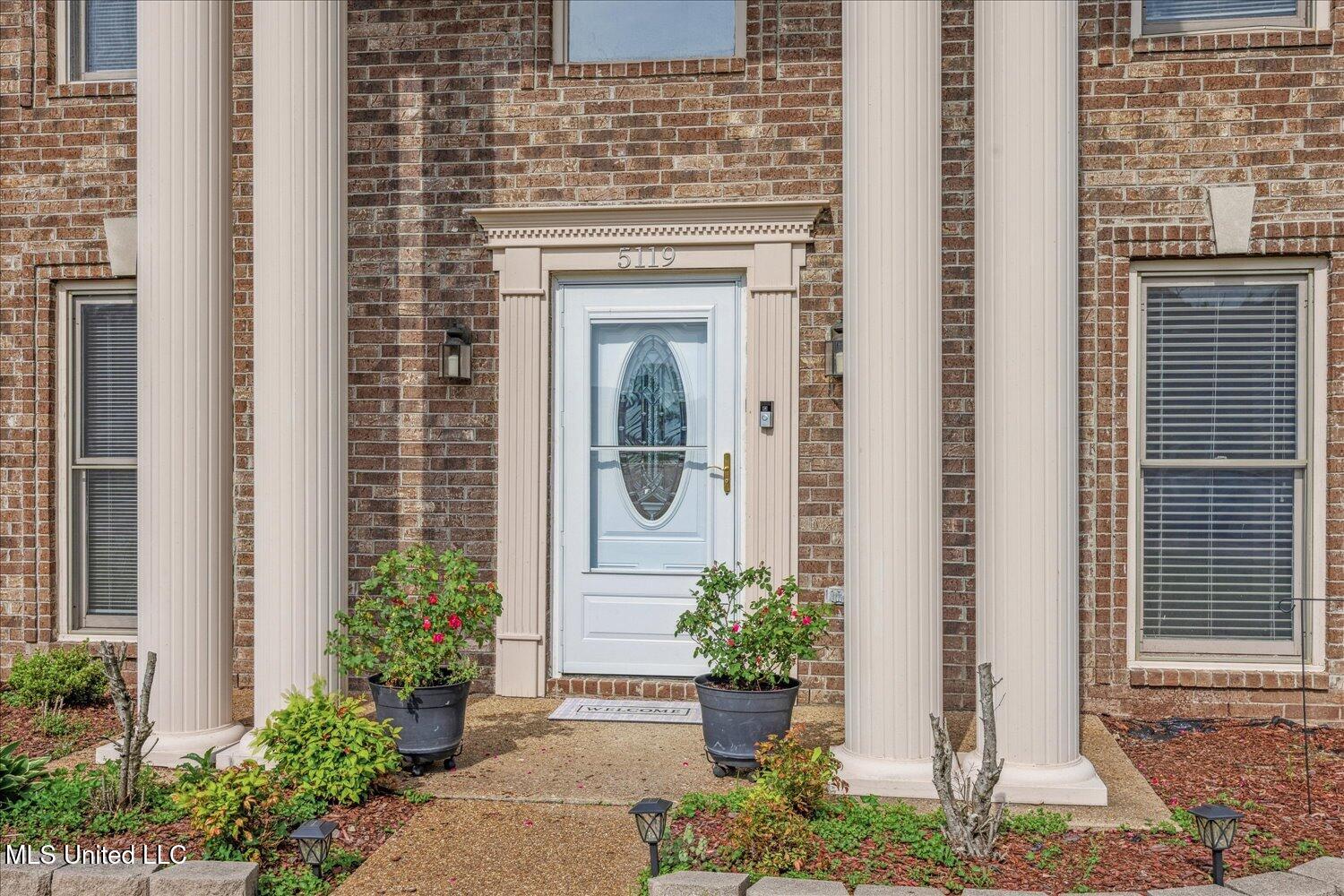 5119 Briarwind Drive, Bartlett, Tennessee image 3