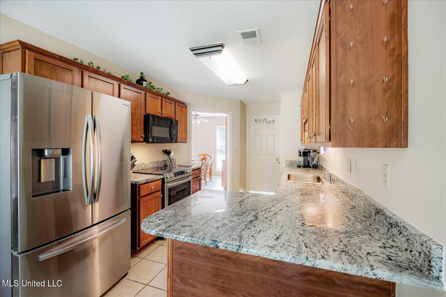 5119 Briarwind Drive, Bartlett, Tennessee image 17