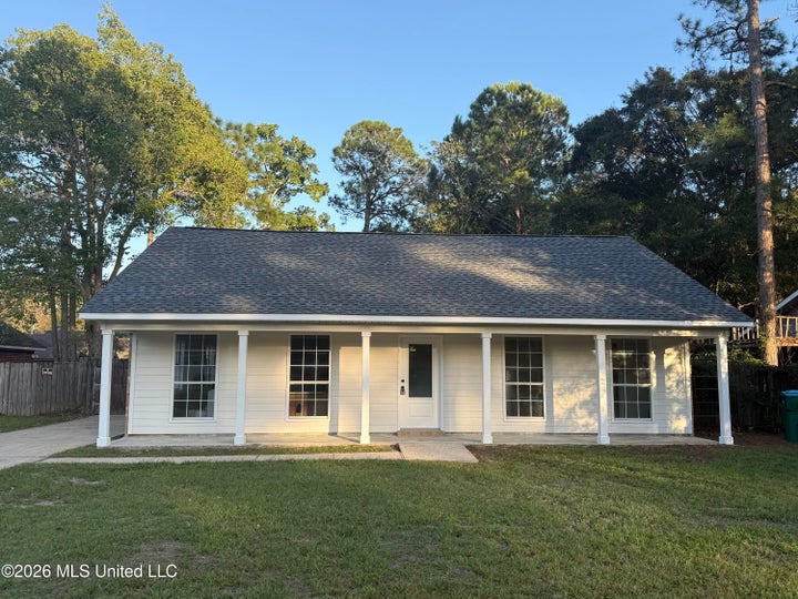 Photo 1 of 8 — 2208 Starfish Road, Gautier, MS 39553