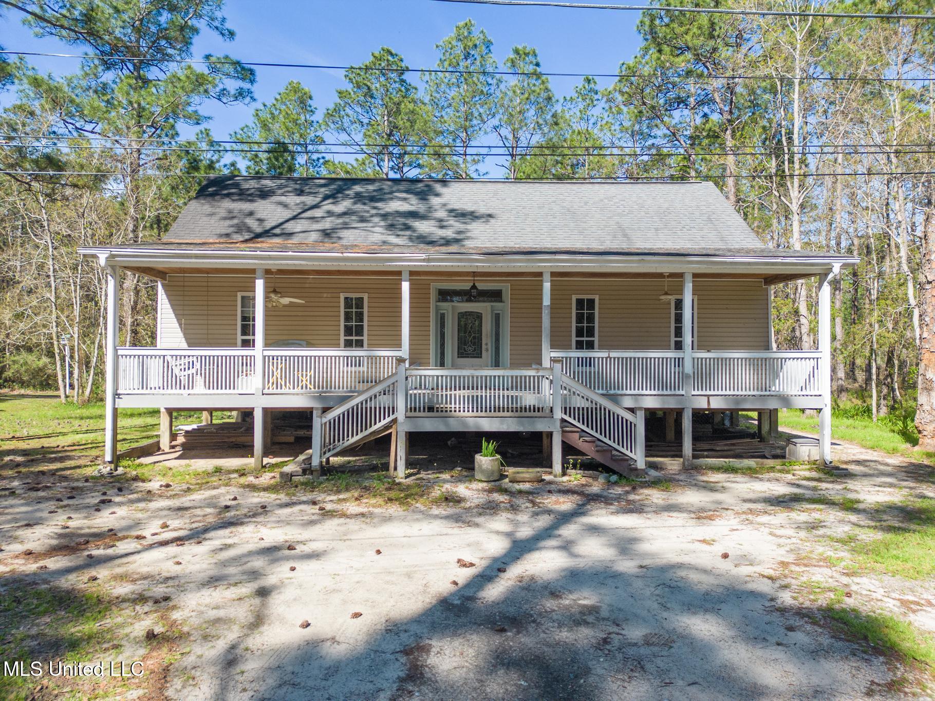 7381 Bayside Drive, Bay Saint Louis, Mississippi image 2