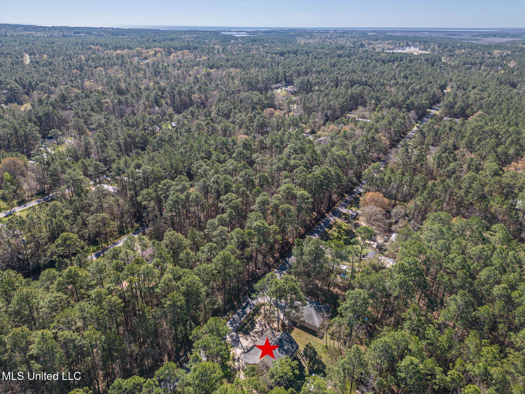 7381 Bayside Drive, Bay Saint Louis, Mississippi image 9