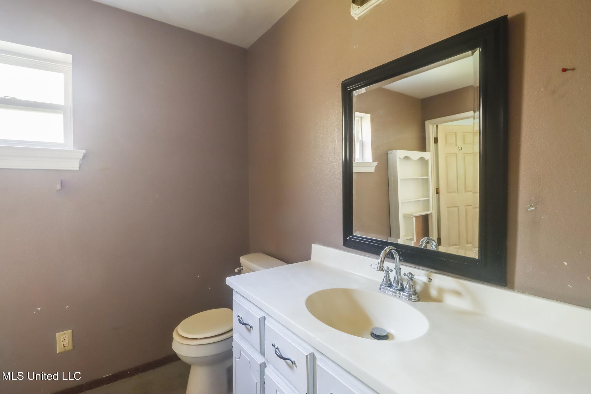 7381 Bayside Drive, Bay Saint Louis, Mississippi image 18