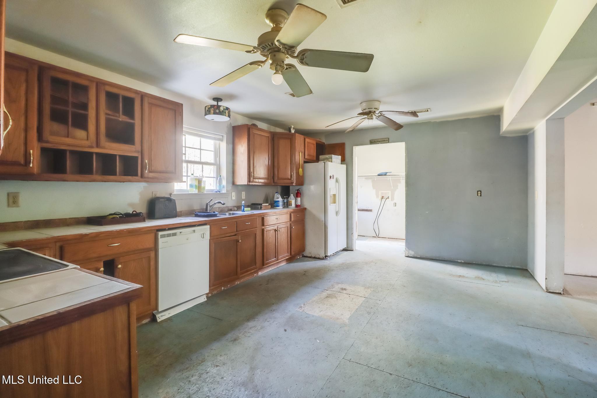 7381 Bayside Drive, Bay Saint Louis, Mississippi image 15
