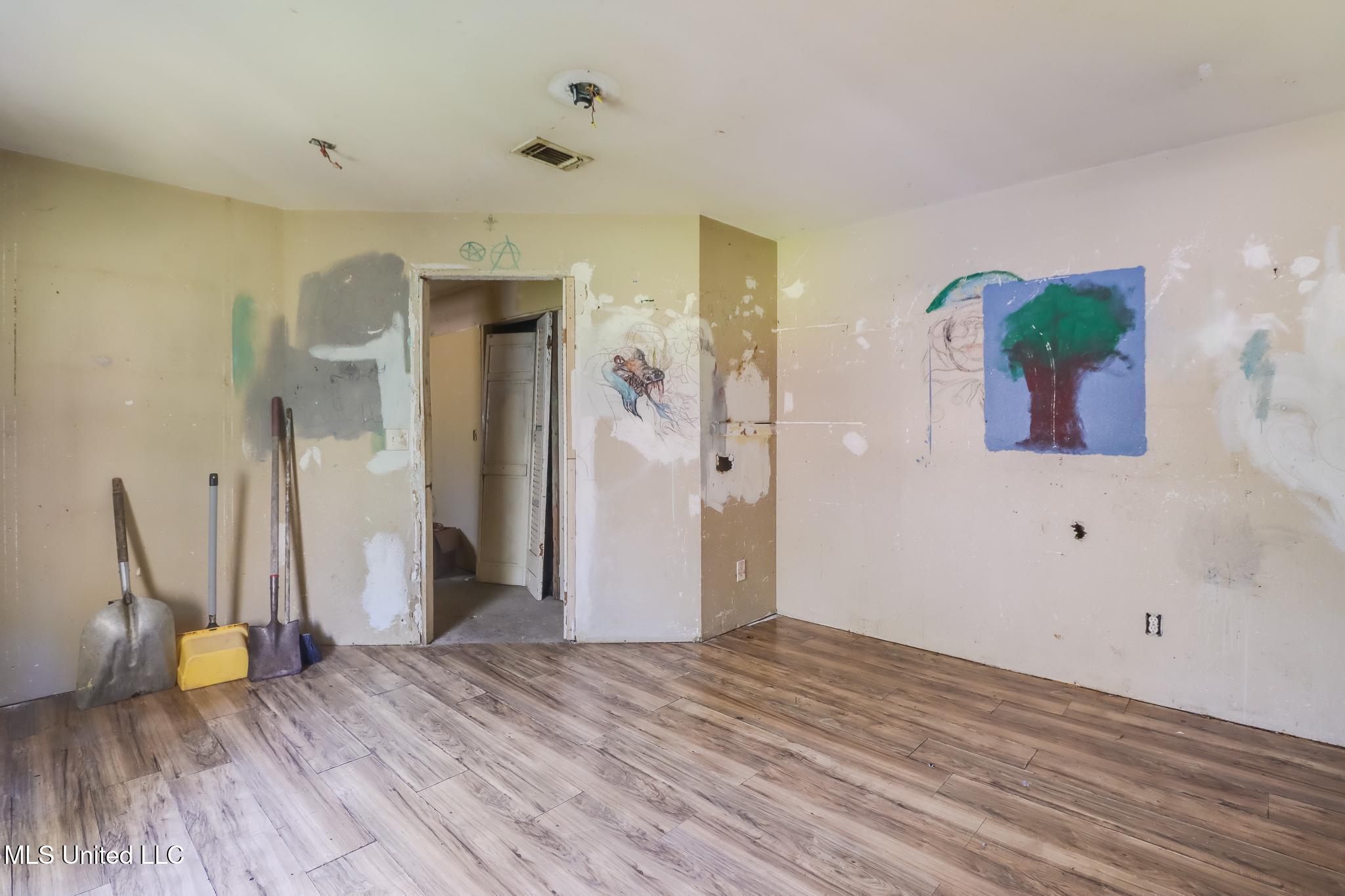7381 Bayside Drive, Bay Saint Louis, Mississippi image 22