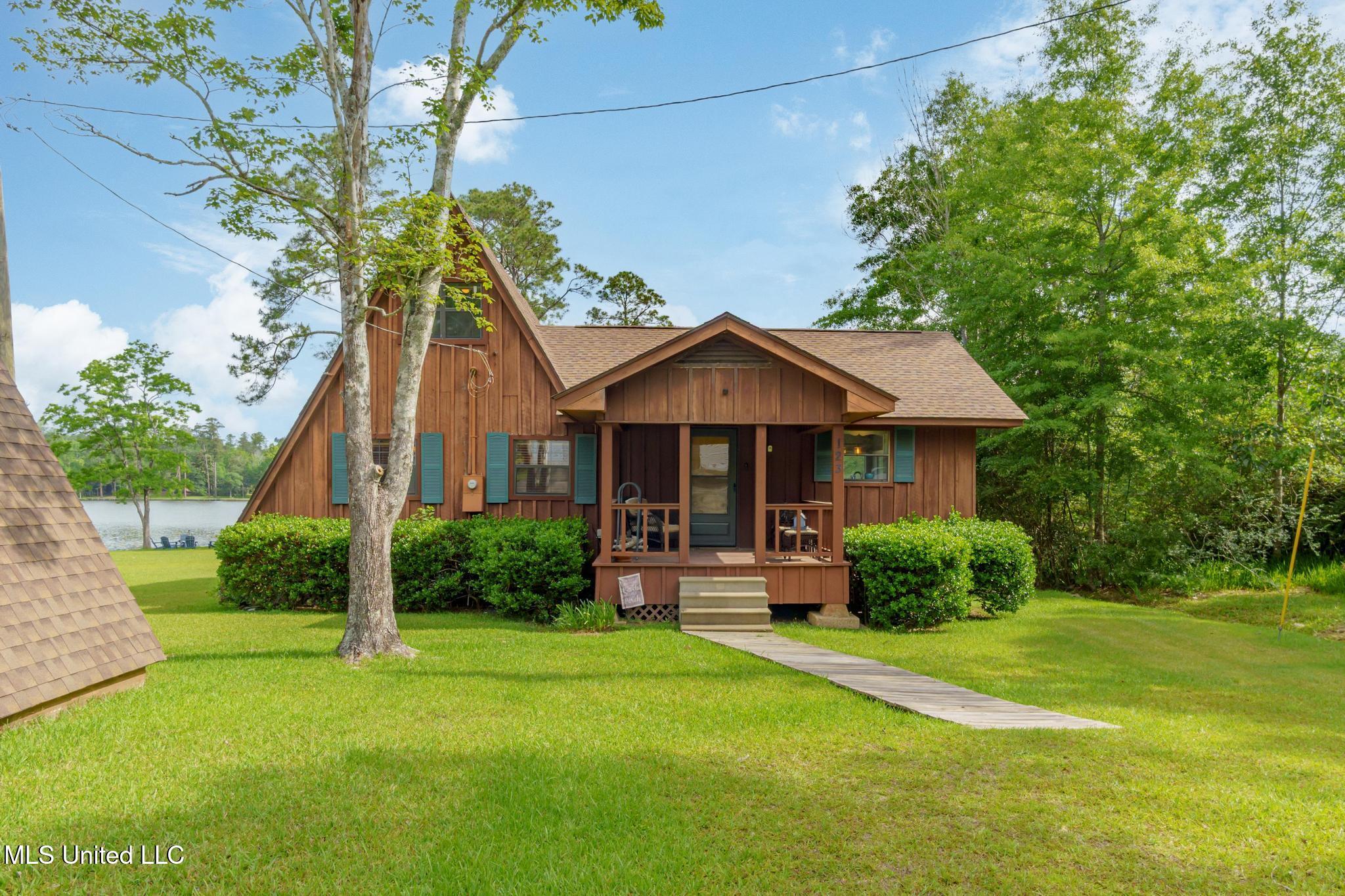 123 Maple Drive, Perkinston, Mississippi image 2