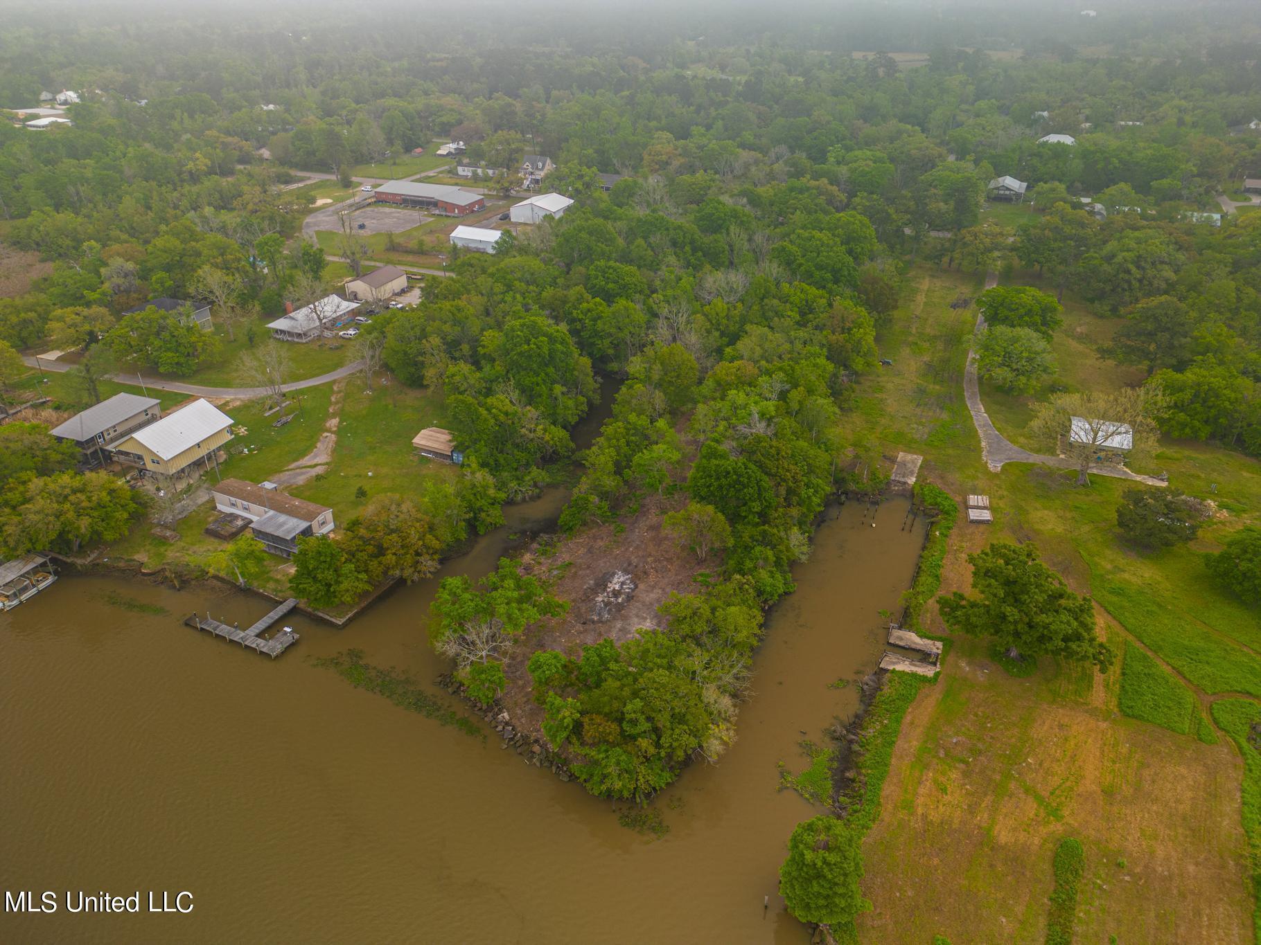 Washington Street, Pearlington, Mississippi image 3