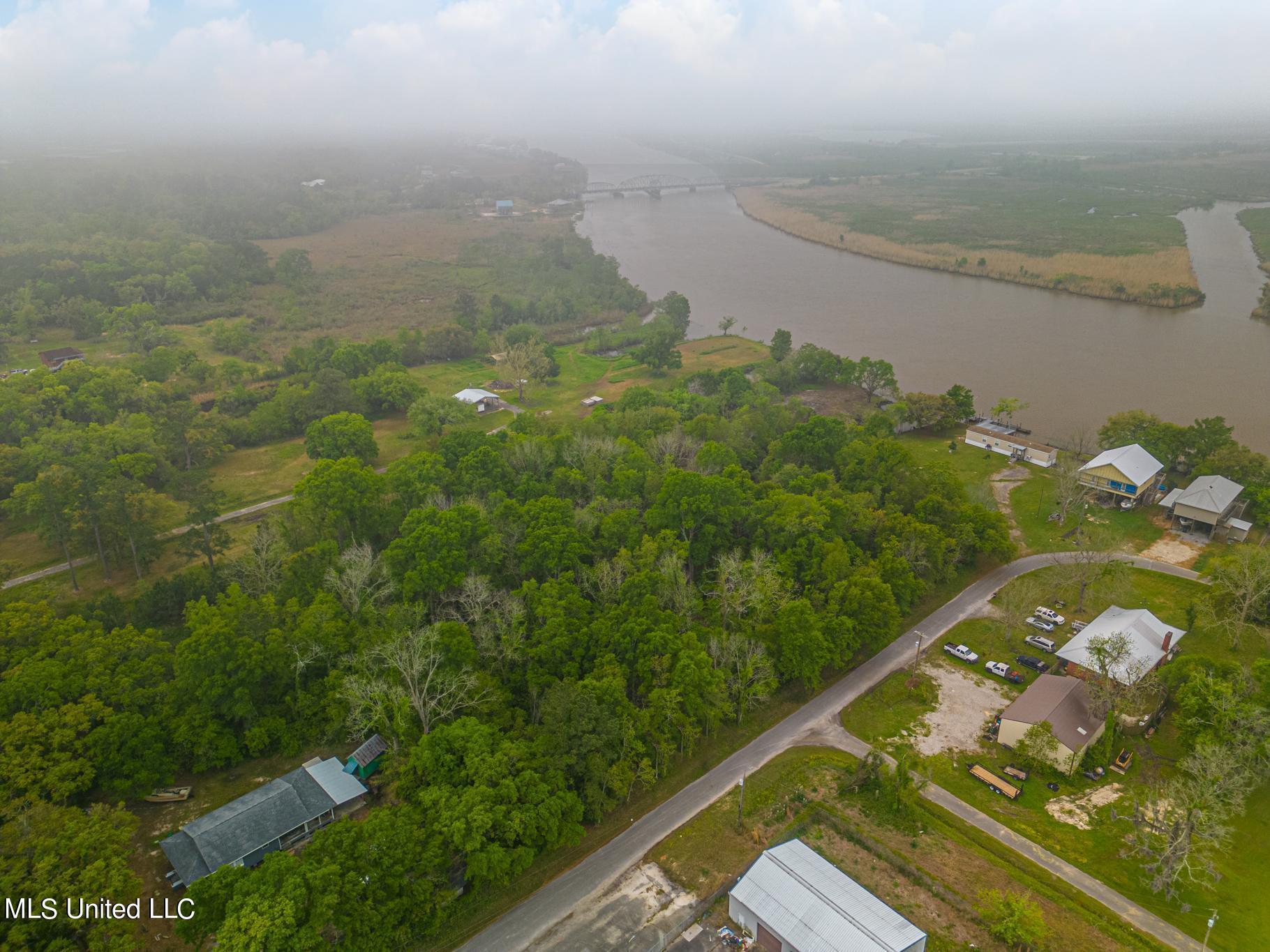 Washington Street, Pearlington, Mississippi image 5