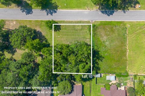 Vacant Land For Sale - LOT 10 Briar Creek Cir. Cir<br/> Laurel, MS 39440