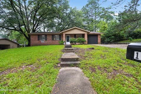 Homes For Sale - 1755 Woody Drive<br/> Jackson, MS 39212