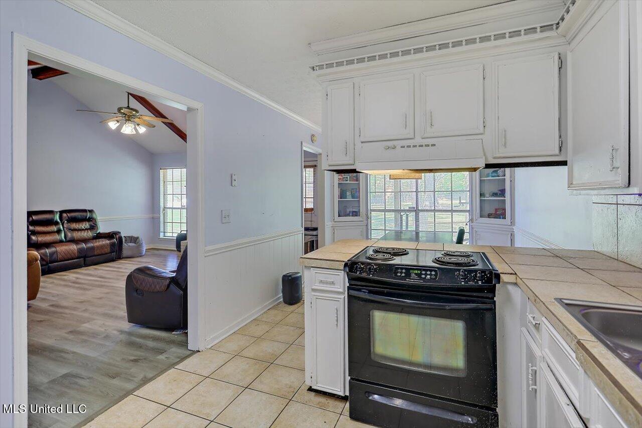 5530 Spencer Drive, Jackson, Mississippi image 10