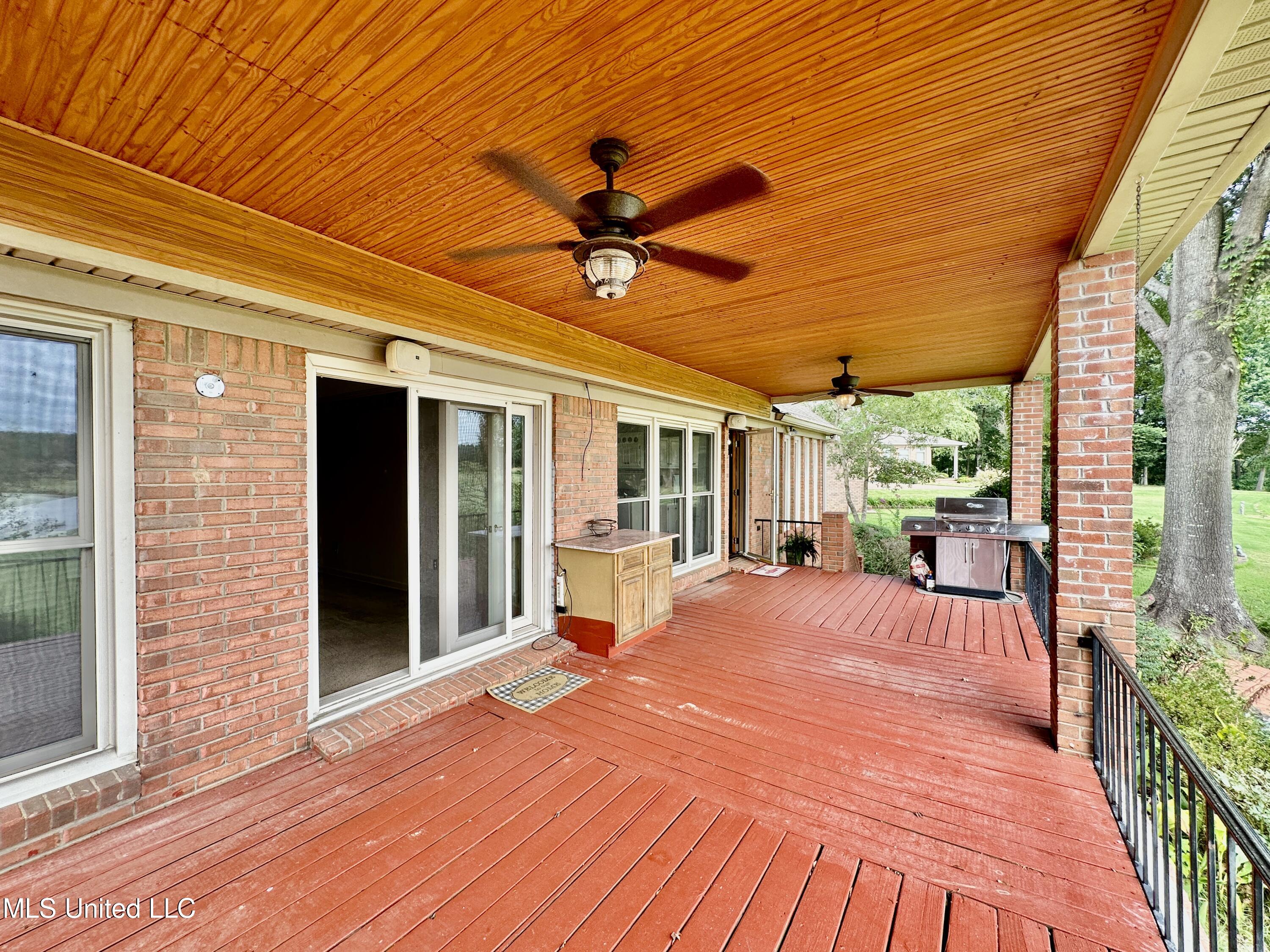 5355 S Masters Drive, Olive Branch, Mississippi image 43