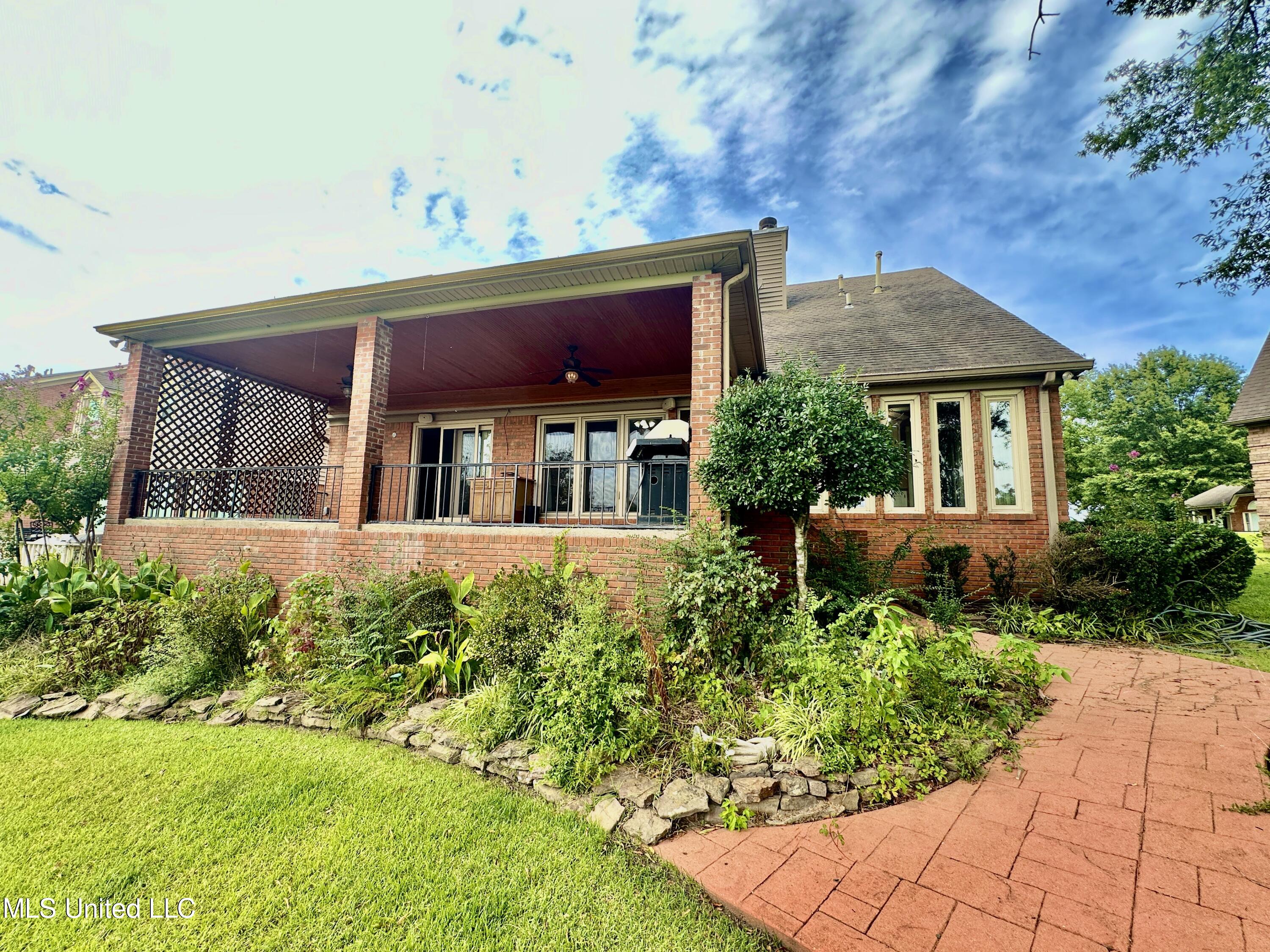 5355 S Masters Drive, Olive Branch, Mississippi image 23