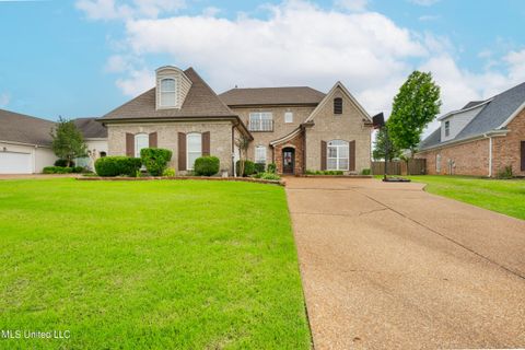 Single Family Residence in Southaven MS 2825 Malabar Place.jpg