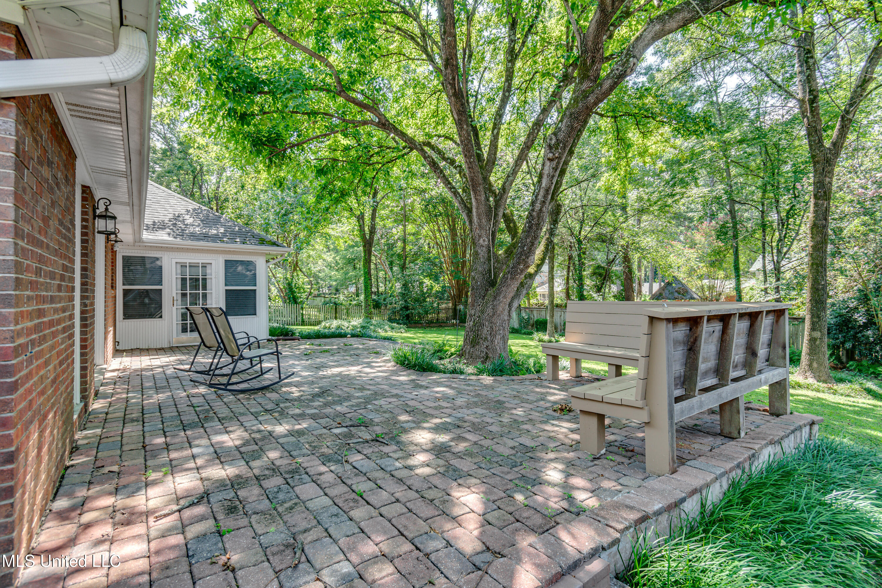 Madison, Mississippi 39110, United States, 3 Bedrooms Bedrooms, ,3 BathroomsBathrooms,Residential,Pending,190020