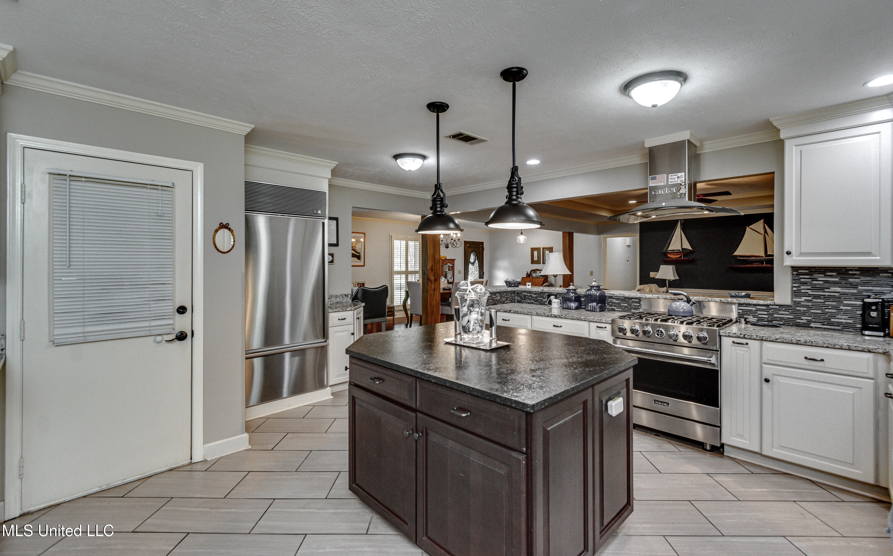 Madison, Mississippi 39110, United States, 3 Bedrooms Bedrooms, ,3 BathroomsBathrooms,Residential,Pending,190020