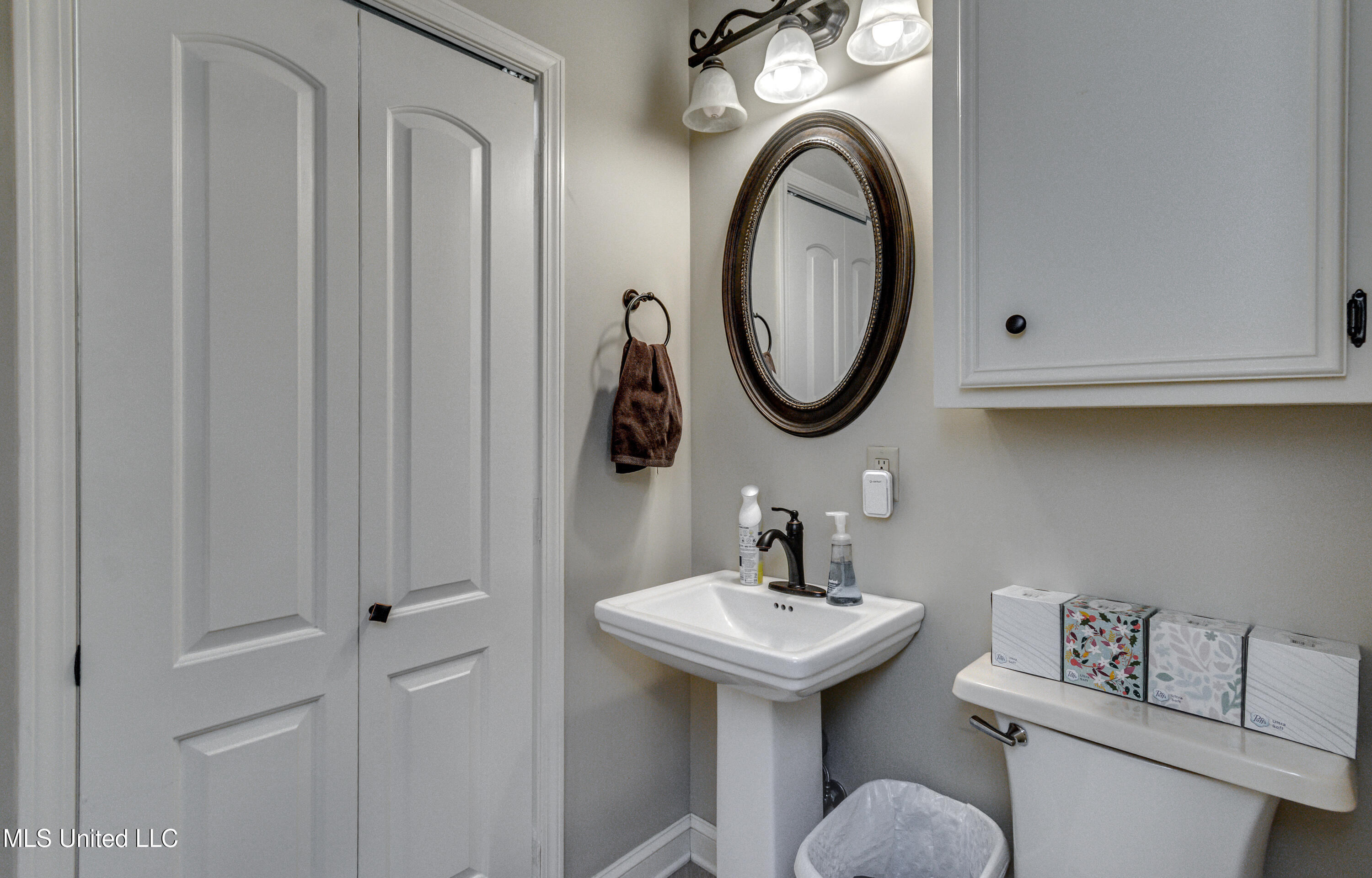 Madison, Mississippi 39110, United States, 3 Bedrooms Bedrooms, ,3 BathroomsBathrooms,Residential,Pending,190020