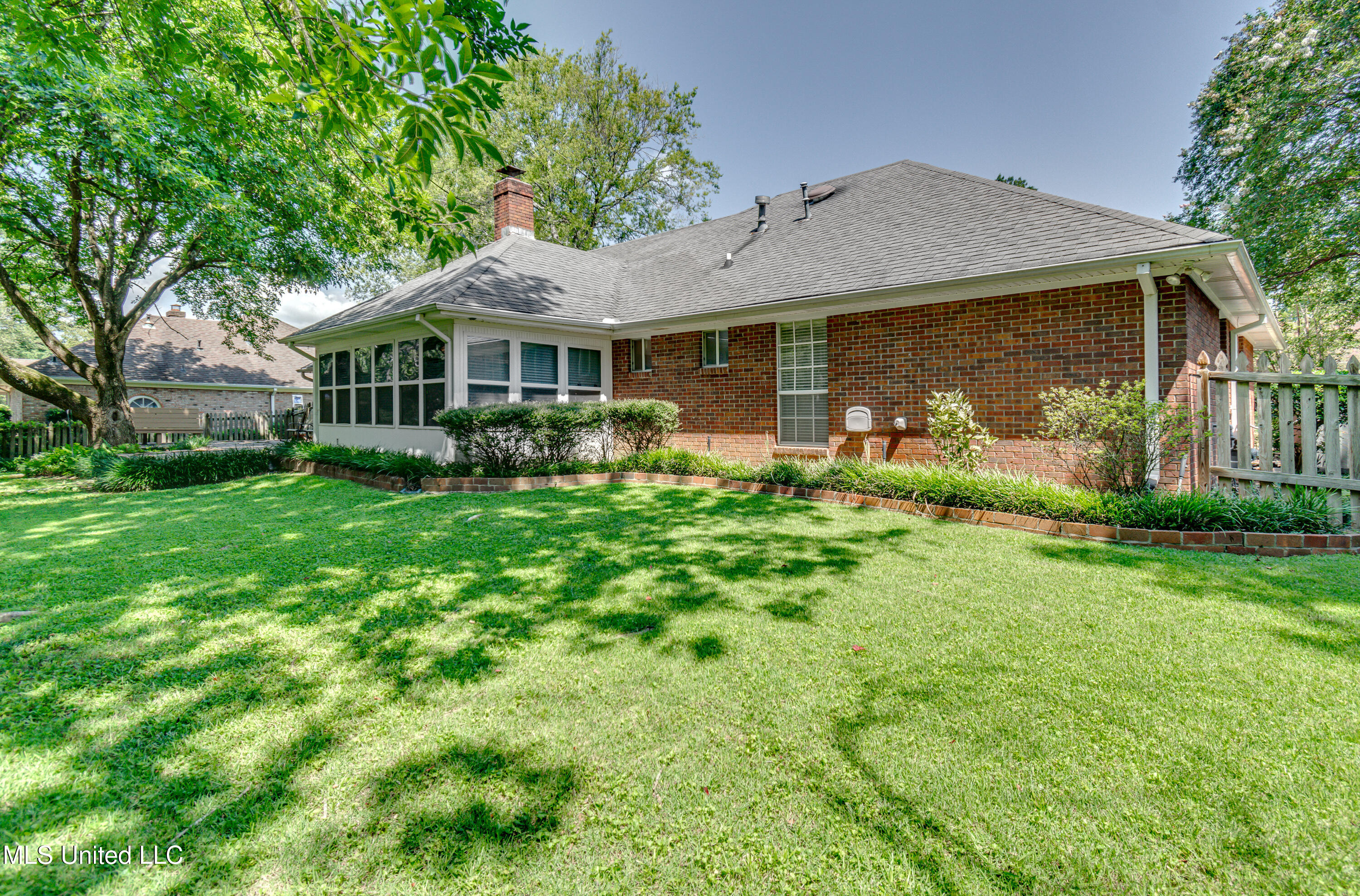 Madison, Mississippi 39110, United States, 3 Bedrooms Bedrooms, ,3 BathroomsBathrooms,Residential,Pending,190020