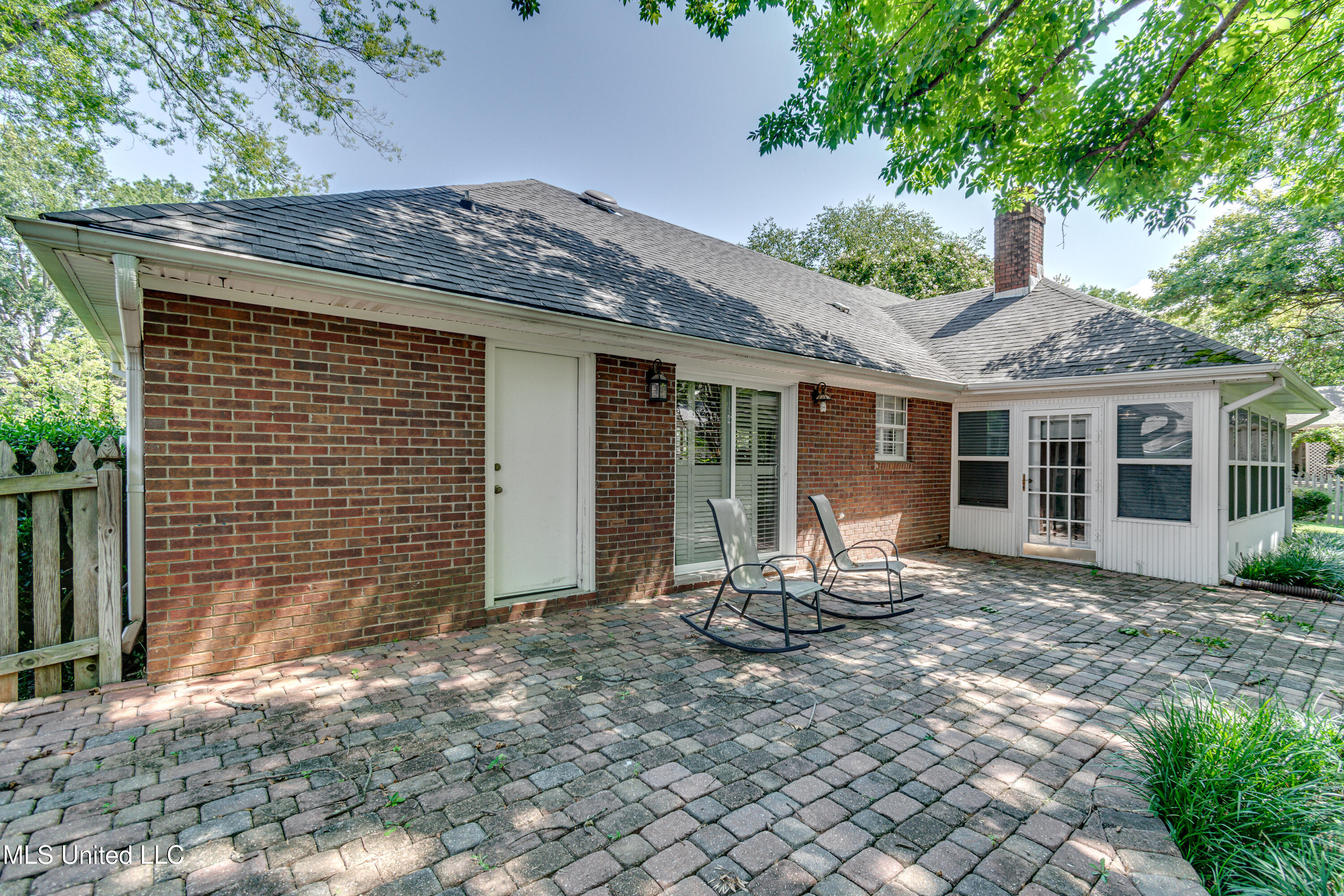 Madison, Mississippi 39110, United States, 3 Bedrooms Bedrooms, ,3 BathroomsBathrooms,Residential,Pending,190020