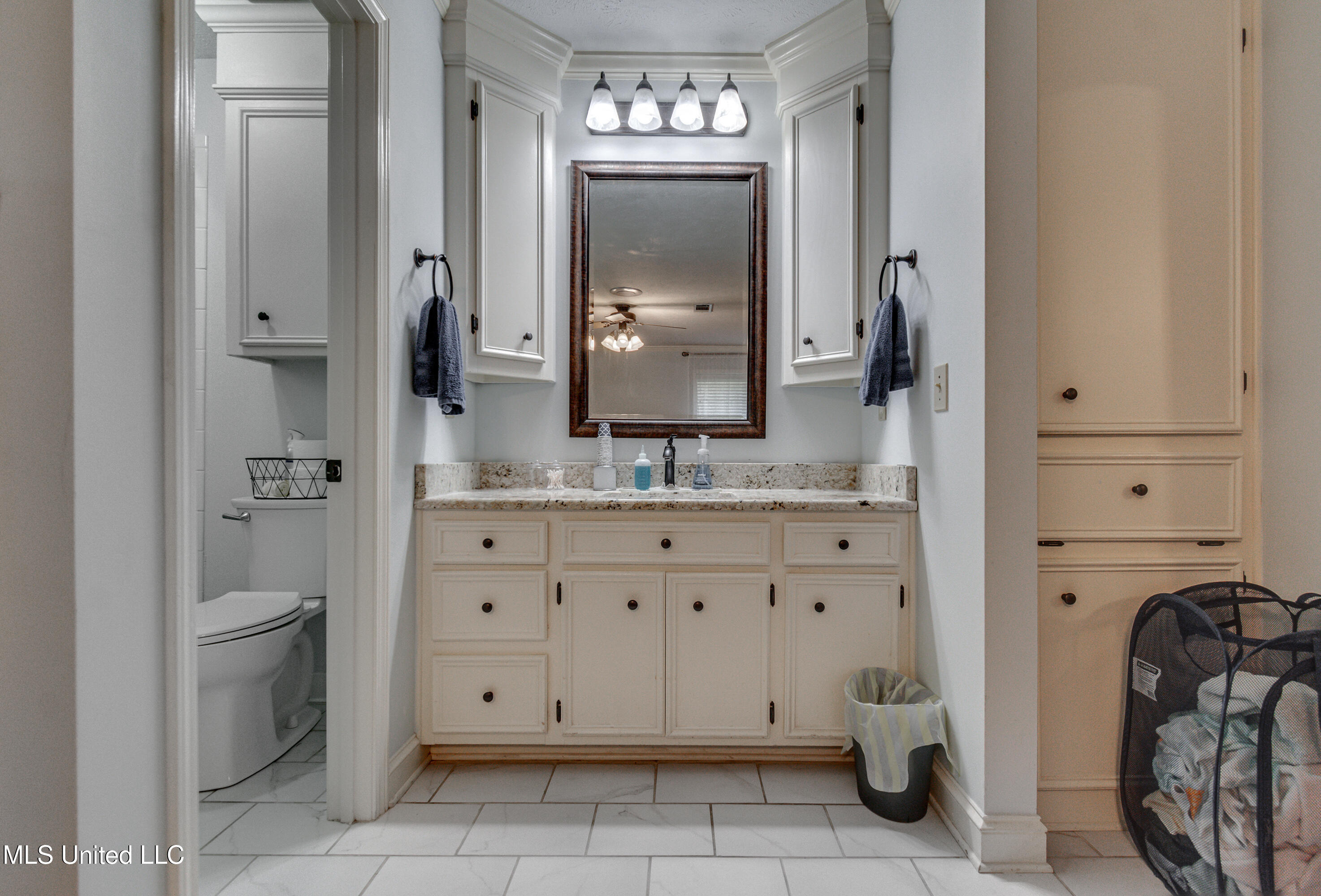 Madison, Mississippi 39110, United States, 3 Bedrooms Bedrooms, ,3 BathroomsBathrooms,Residential,Pending,190020